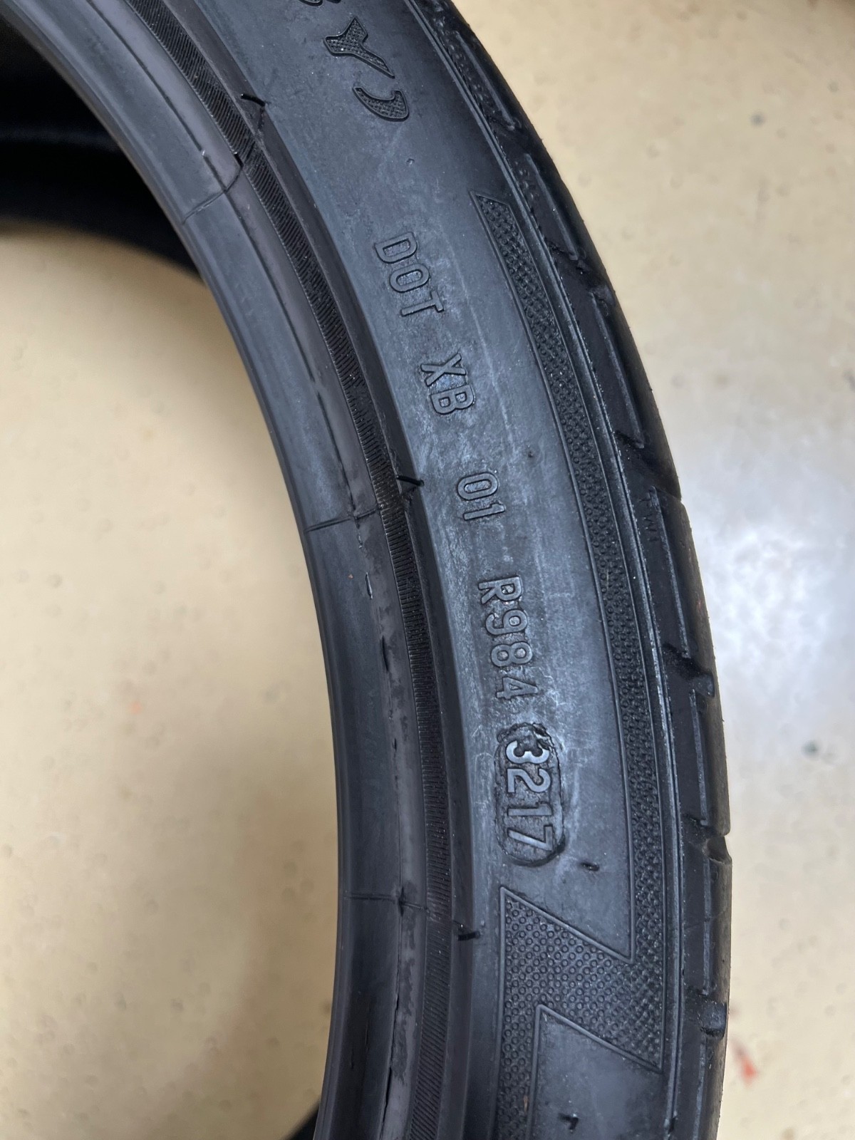1 – NO REPAIRS 265/30ZR19 XL (93Y) Pirelli P Zero Corsa Asimmetrico 2 (F) – 4097