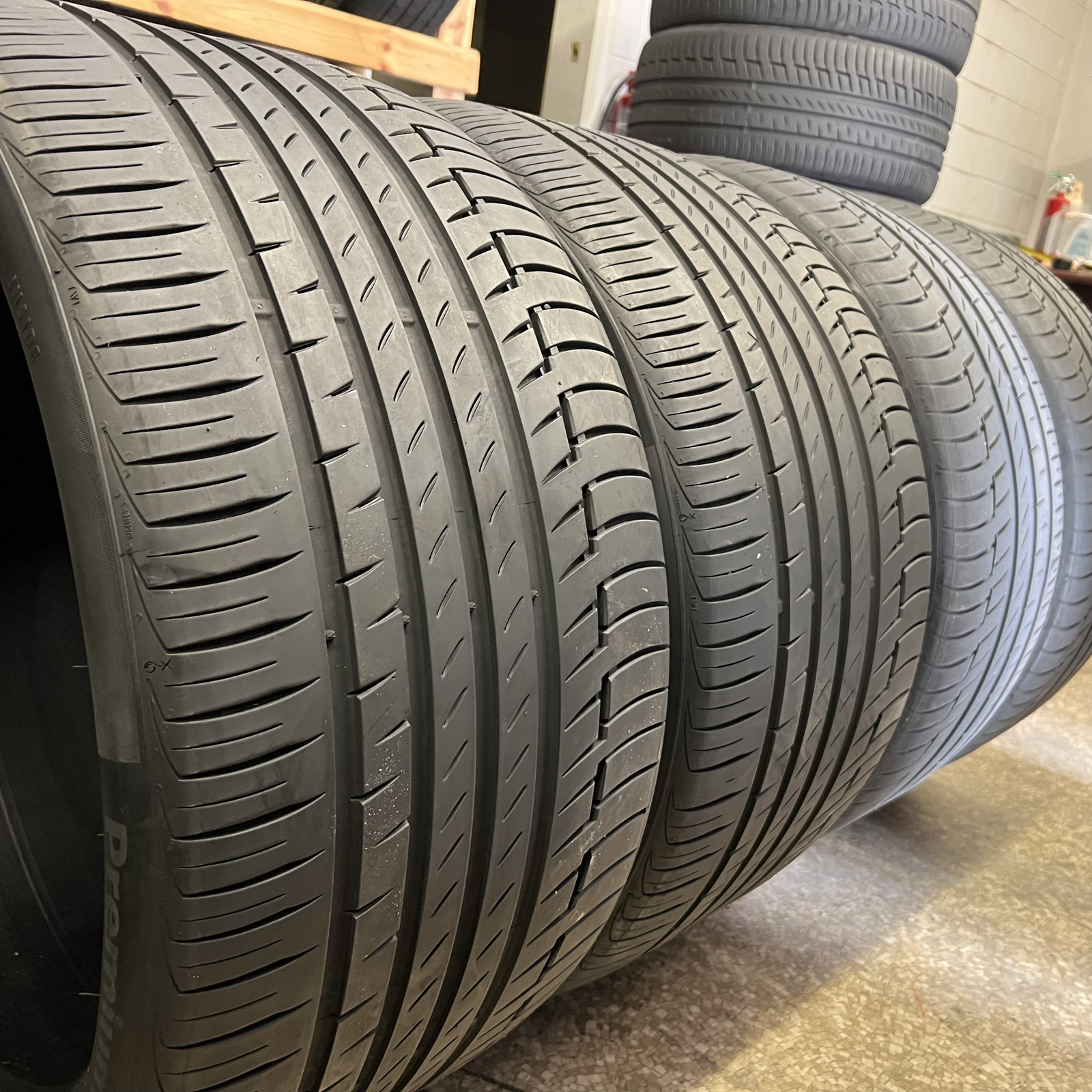 Set Of 4 Tires Likenew Continental PremiumContact 6 BMW 275/35R22 & 315/30ZR22