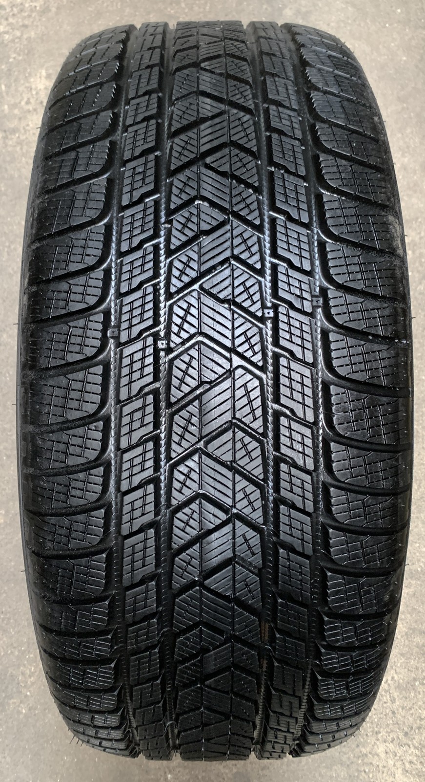 1 Winter Tire 275/50 R20 109V Pirelli Scorpion TM Winter MO M+S Demo 154-20-6B