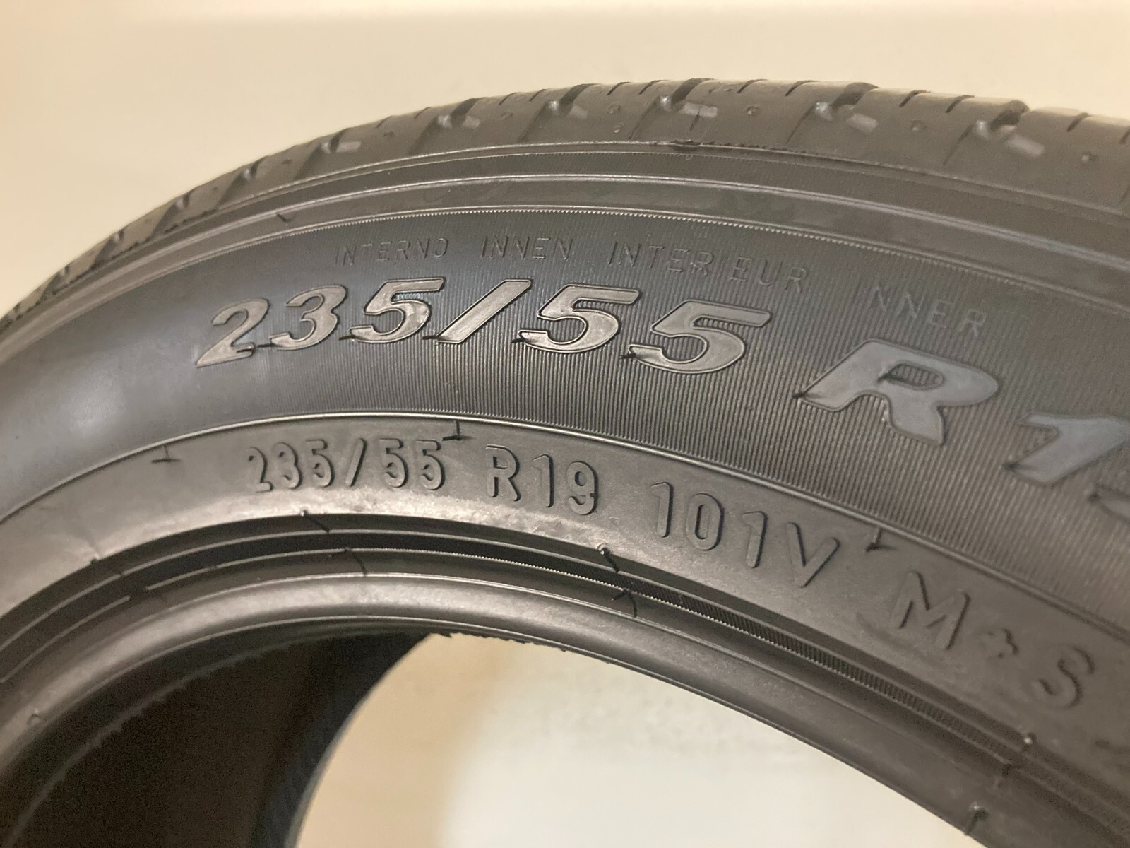 1 Tire 235 55 19 Pirelli Scorpion Verde N0 (7.00-7.80/32 Tread) All Season 101V
