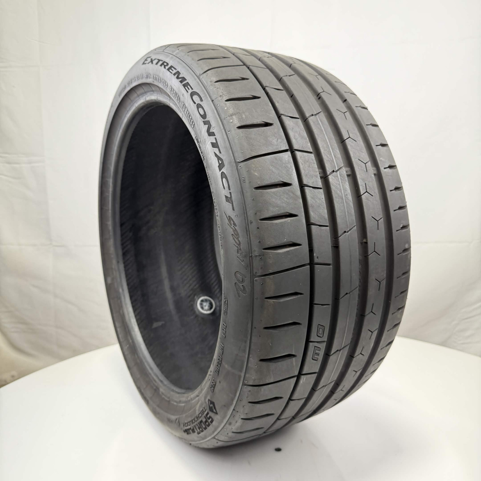 Used 265/35ZR18 Continental ExtremeContact Sport 02 97Y 9/32 (DOT 25)