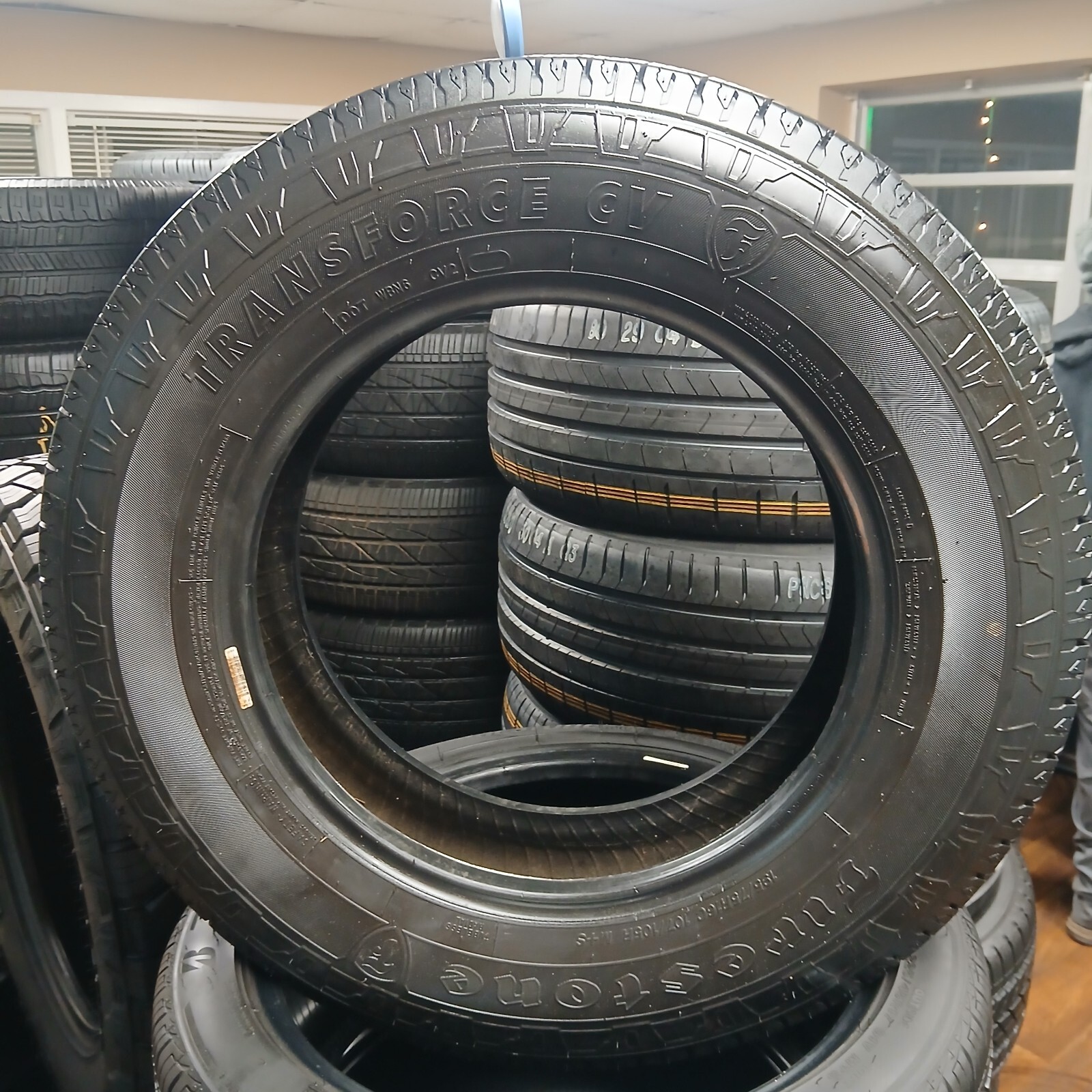 1 SINGLE USED HIGH TREAD 195/75R16C 107R 0321DOT 8.5/32” FIRESTONE TRANSFORCE CV