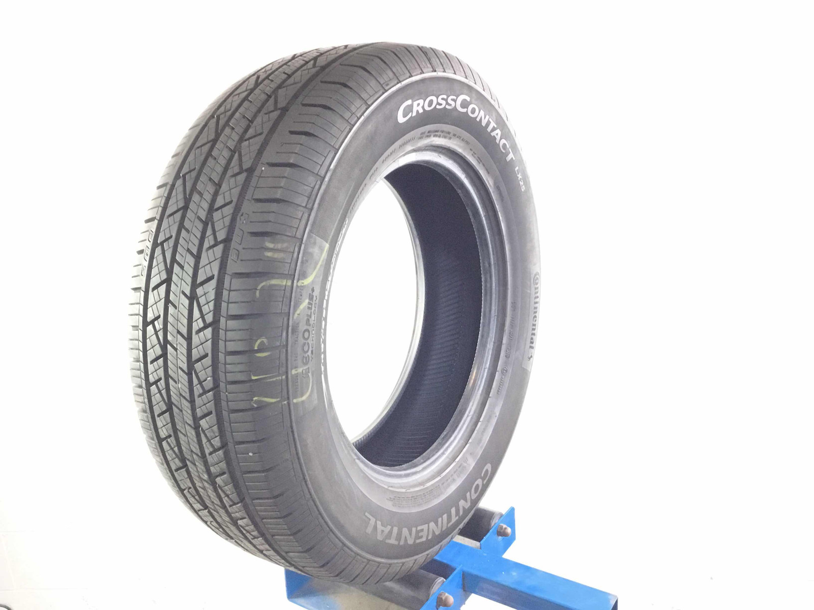 P255/65R18 Continental CrossContact LX25 111 T Used 10/32nds