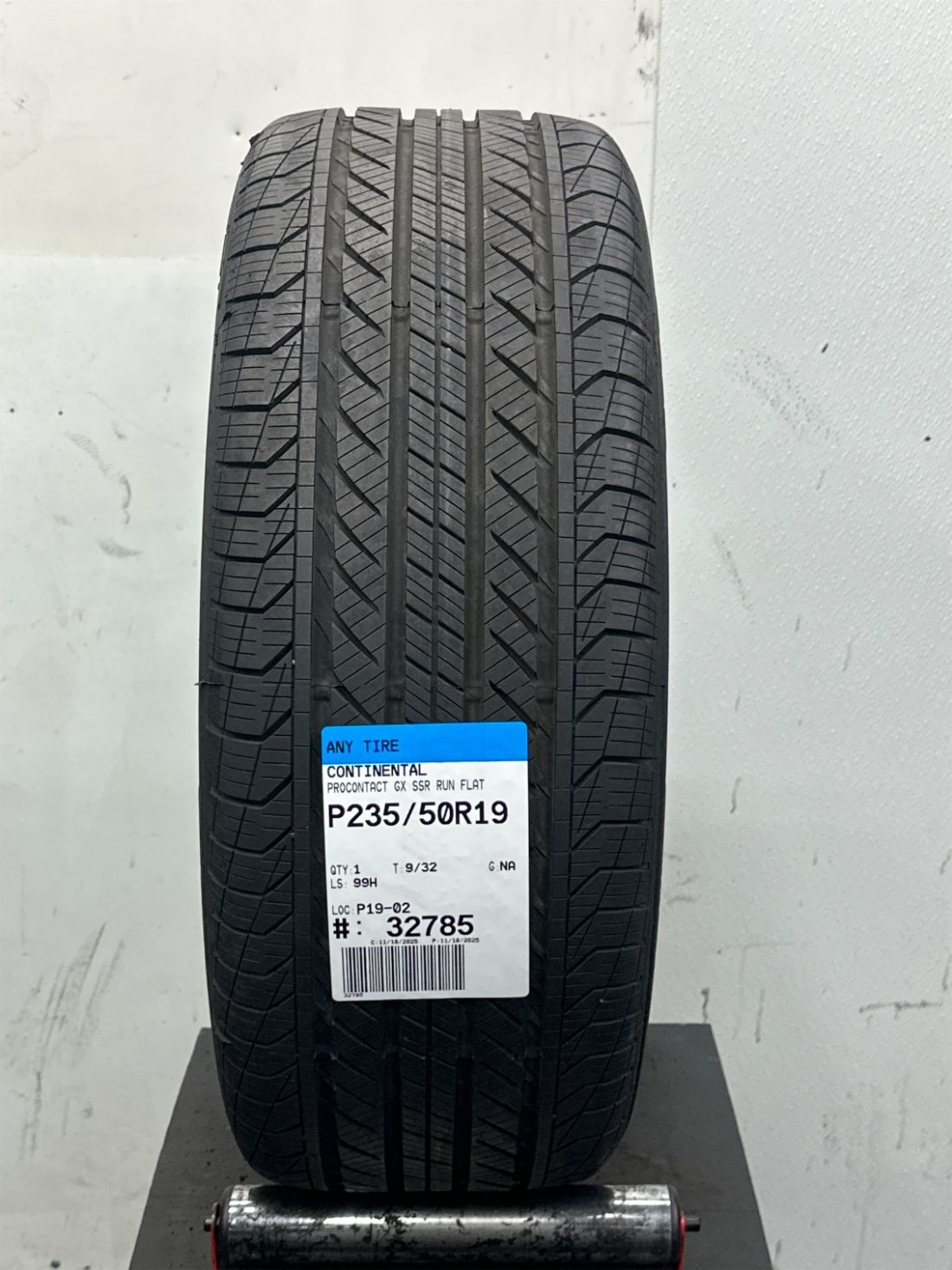 1 Used P235/50R19 Continental ProContact GX SSR Run Flat 99 H – 9/32