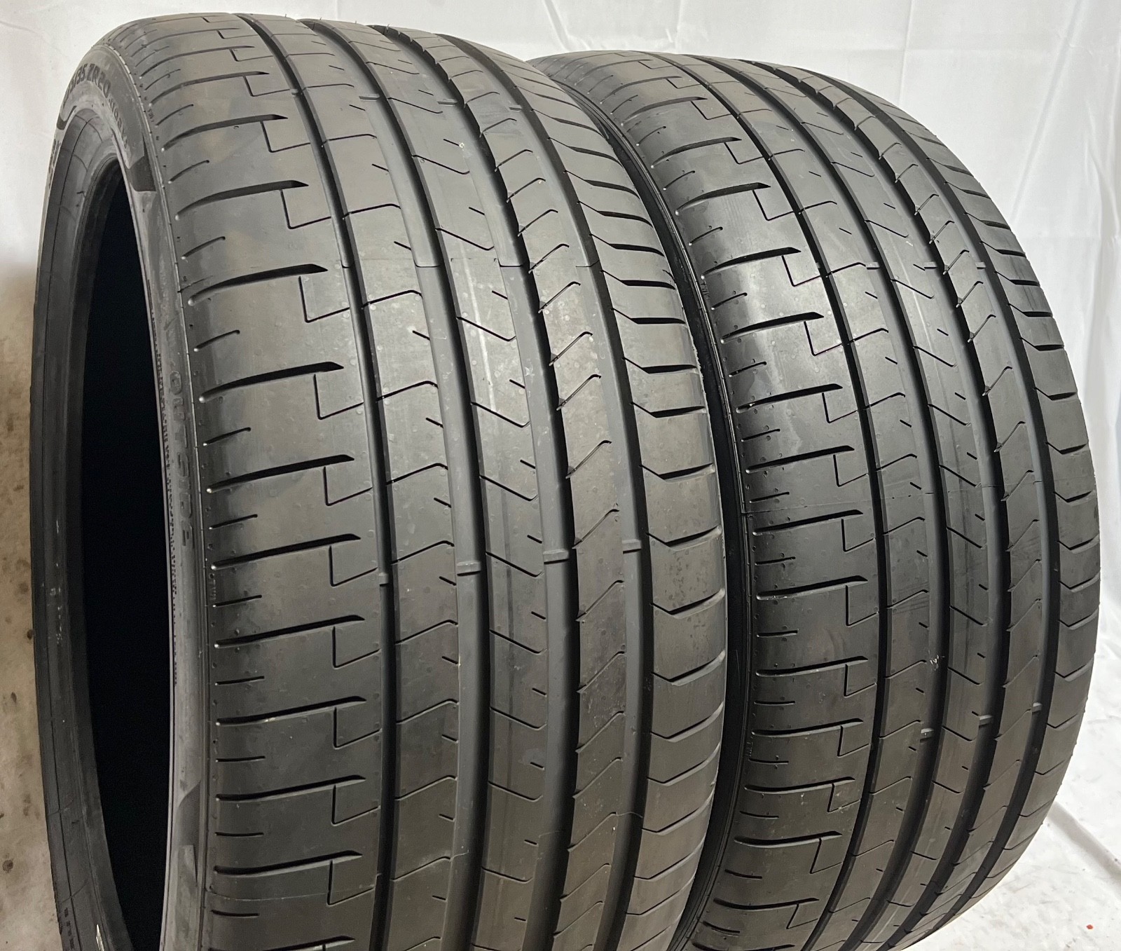 1 – TAKEOFF 275/35ZR20 XL (102Y) Pirelli P Zero PZ4 (*) BMW – 6166 NO REPAIRS