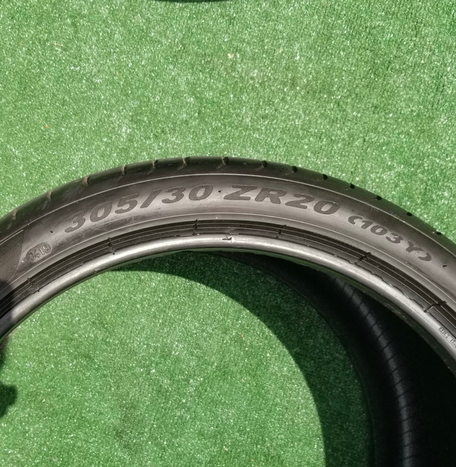 305/30R20 Pirelli P Zero Tires 305/30ZR-20 305/30ZR20 103Y AM4 Aston Martin 60%