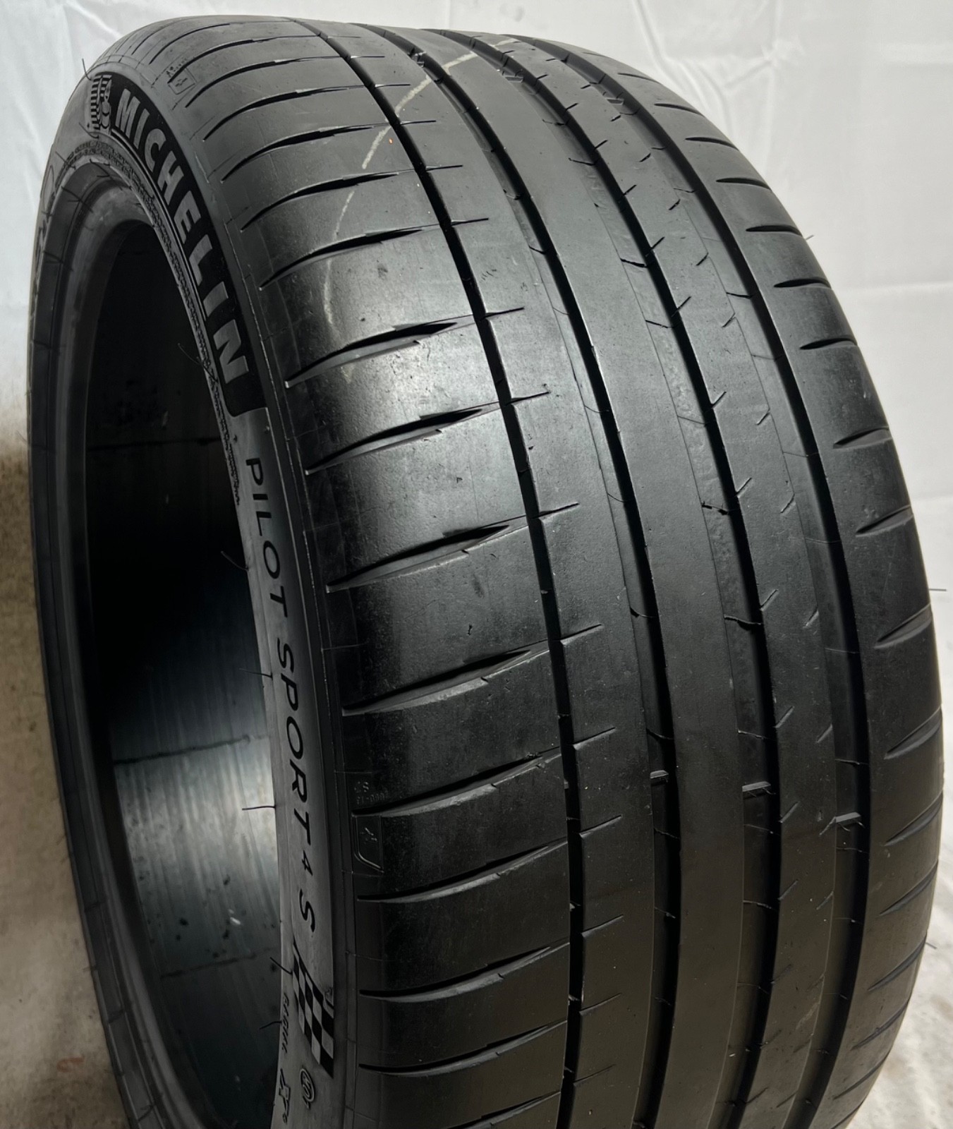 1 – NICE 265/40ZR19 XL (102Y) Michelin Pilot Sport 4 S (MO1) Mercedes – 4158