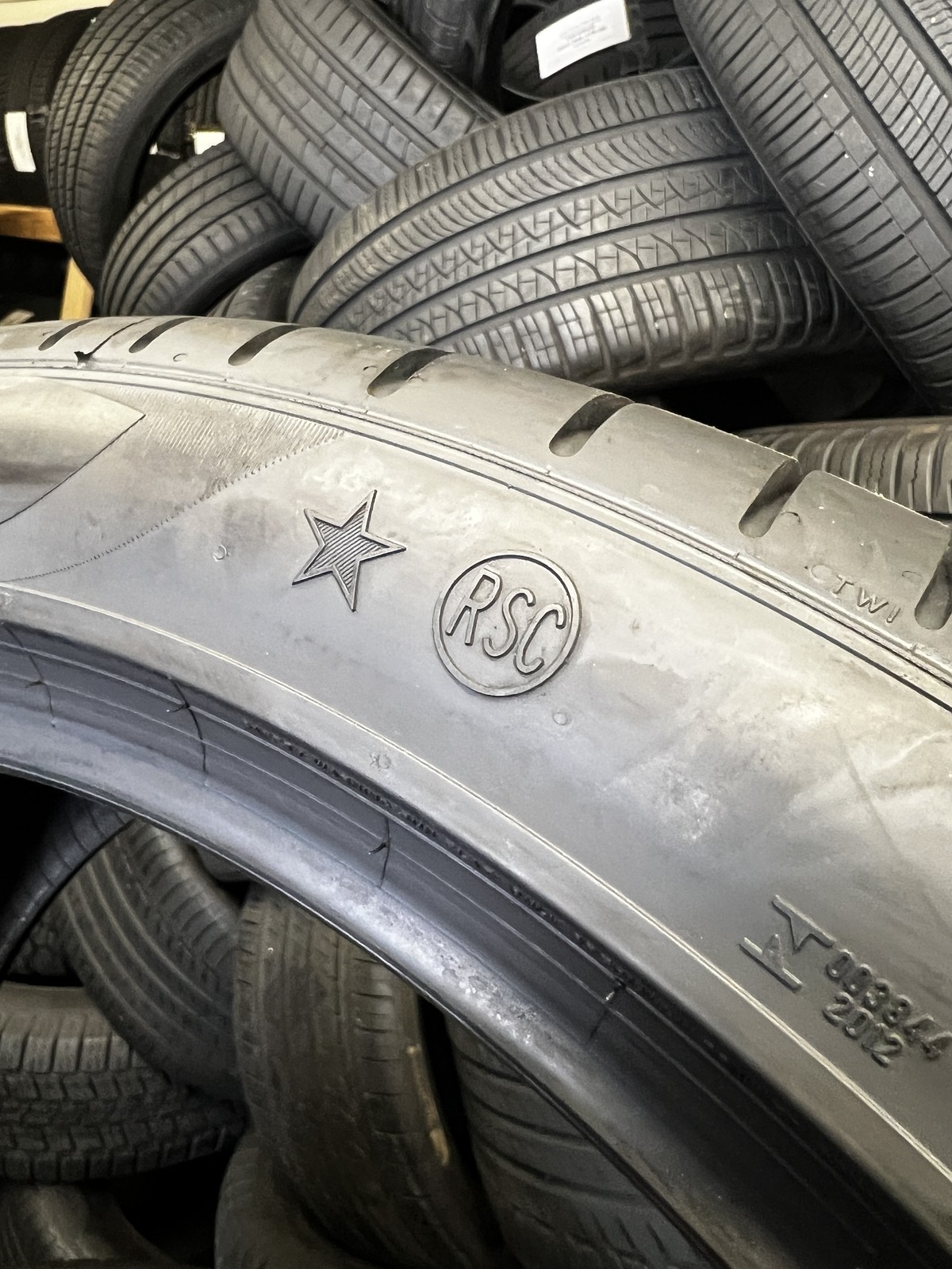 1 Tire Pirelli P Zero PZ4 Run Flat BMW 315/35R21 111Y DOT.2724 8/32
