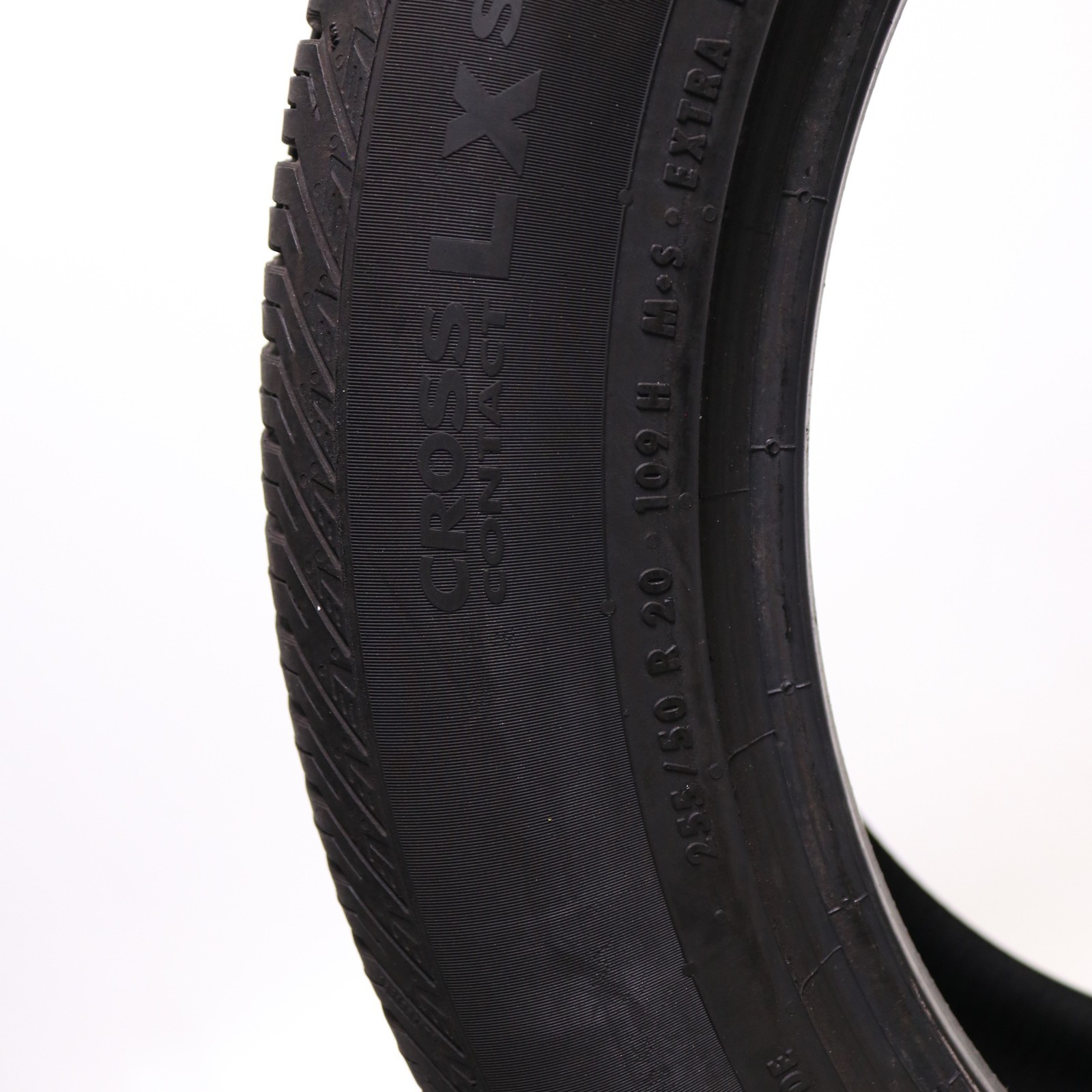 Set of 2 Used 255/50R20 Continental CrossContact LX Sport AO – 109H – 7.5-8/32