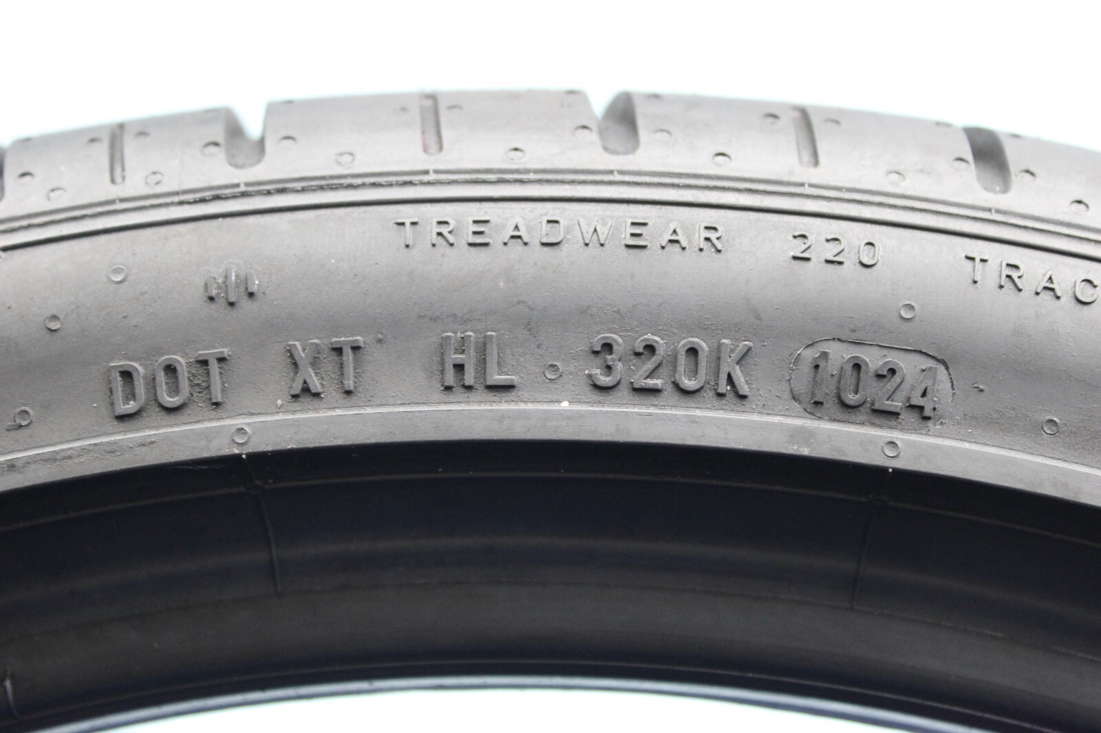 2 Used Pirelli Pzero NA1 PZ4 305/30ZR21 305/30/21 3053021 100Y