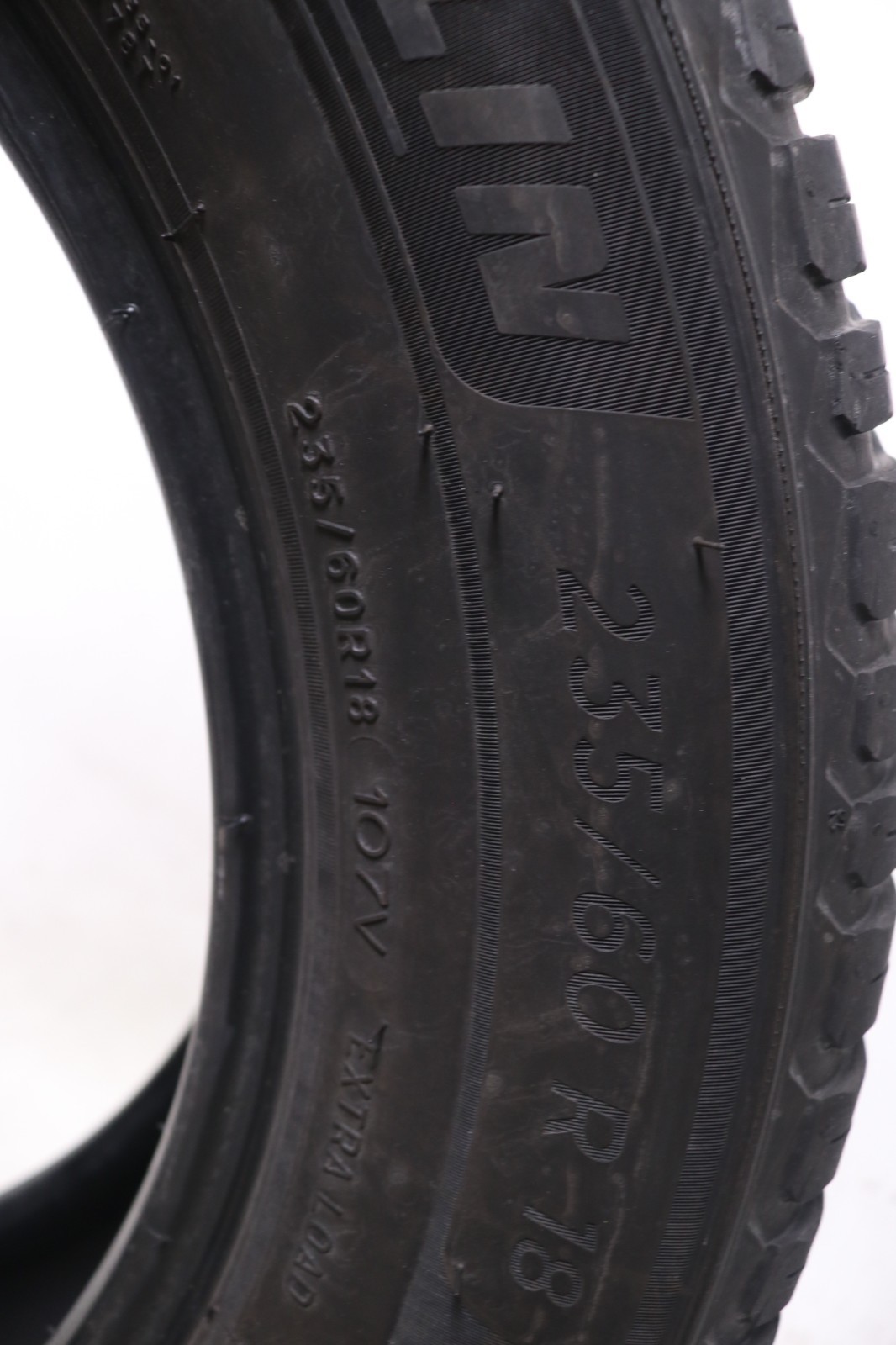 Set of 4 Used 235/60R18 Michelin CrossClimate 2 – 107V – 6-7/32 No Repairs