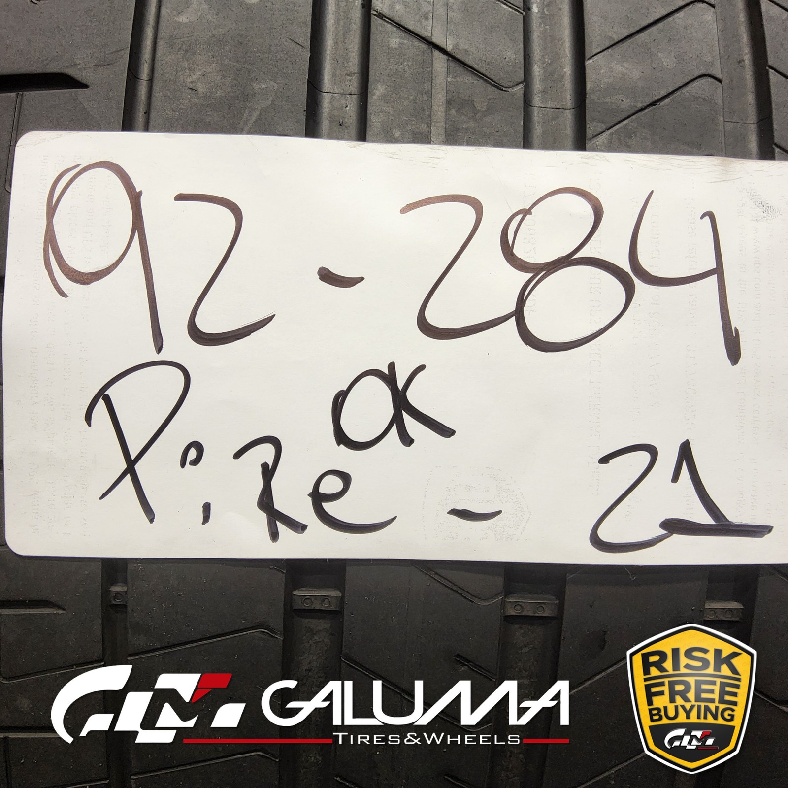 Set of 2 Tires LikeNEW Pirelli P Zero PZ4 NA1 305/30ZR21 305/30/21 3053021 92284