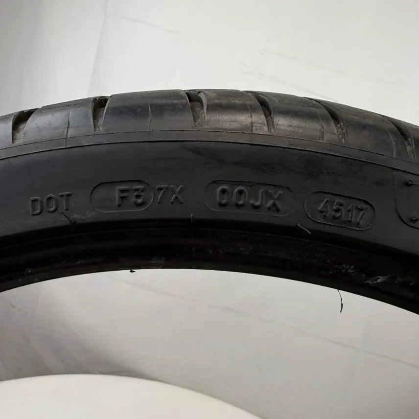 Used 235/35ZR20 Michelin Pilot Sport 4 S 92Y 8/32 (DOT 17)