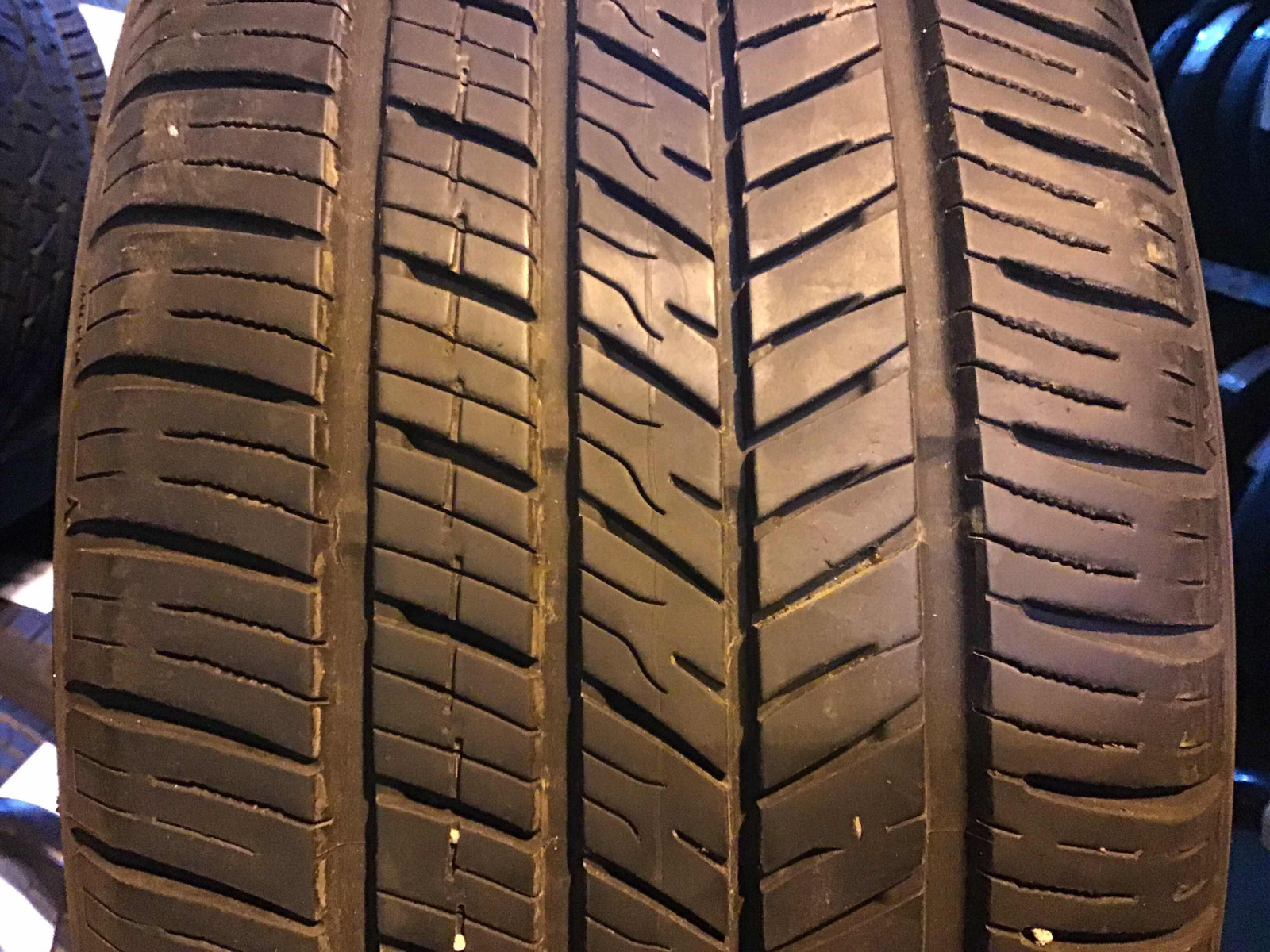 P225/50R17 Yokohama YK740 GTX 94 V Used 8/32nds