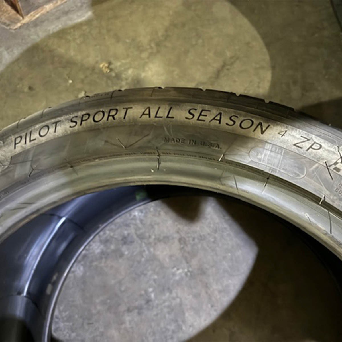2753518 275/35R18 – 95Y Michelin Pilot Sport A/S 4 (run flat) tire (x2) 10/32