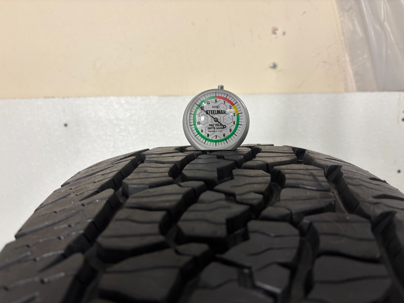 1 Tire 275 65 18 Bfgoodrich Trail Terrain T/A (12.00/32 Tread Left) 116T