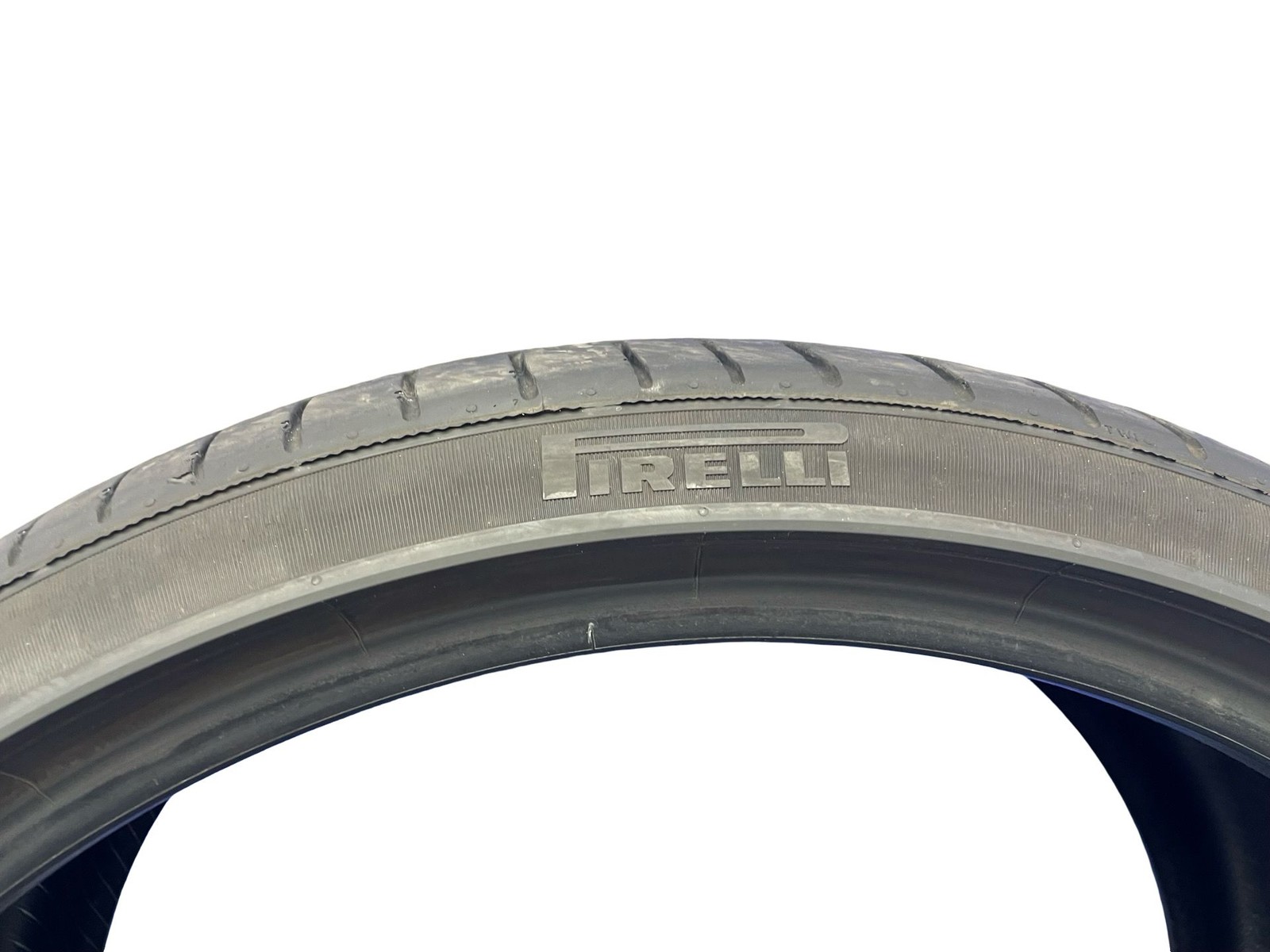 PIRELLI P ZERO 285/30ZR22 101Y 6/32NDS DATECODE 0124