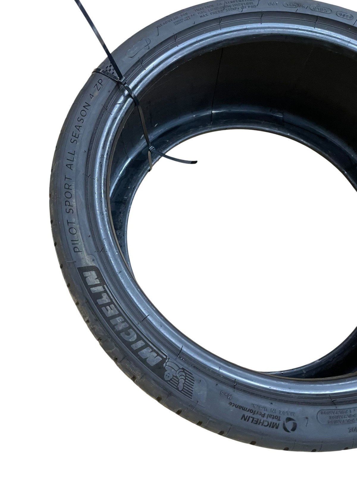 (B) MICHELIN PILOT SPORT ALL SEASON 4 285/30ZR20 95Y DOT 0925 7-7.5/32NDS OEM