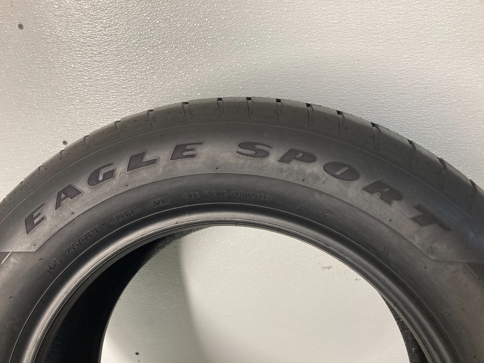 1 Tire 255 60 18 Goodyear Eagle Sport AO A/S (8.0/32 Tread) 108H