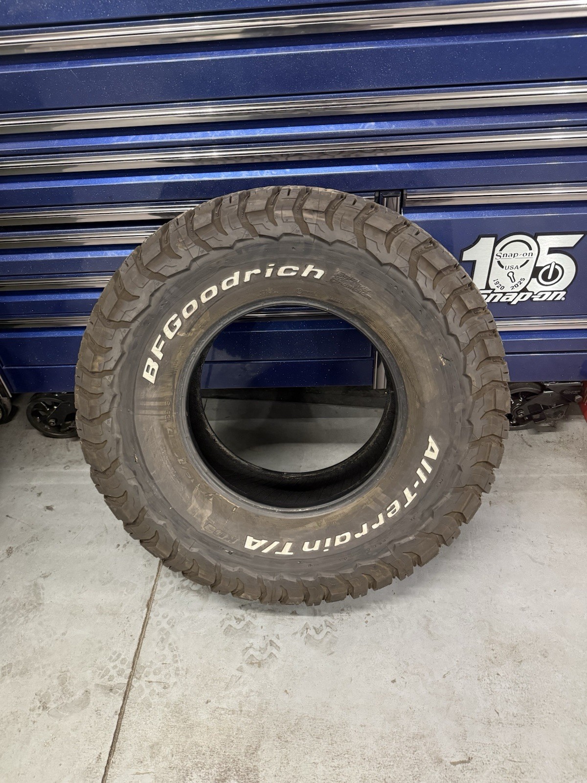 315/70R17 BFG All terrain T/A K03 tire (only One) Used With Great Tread