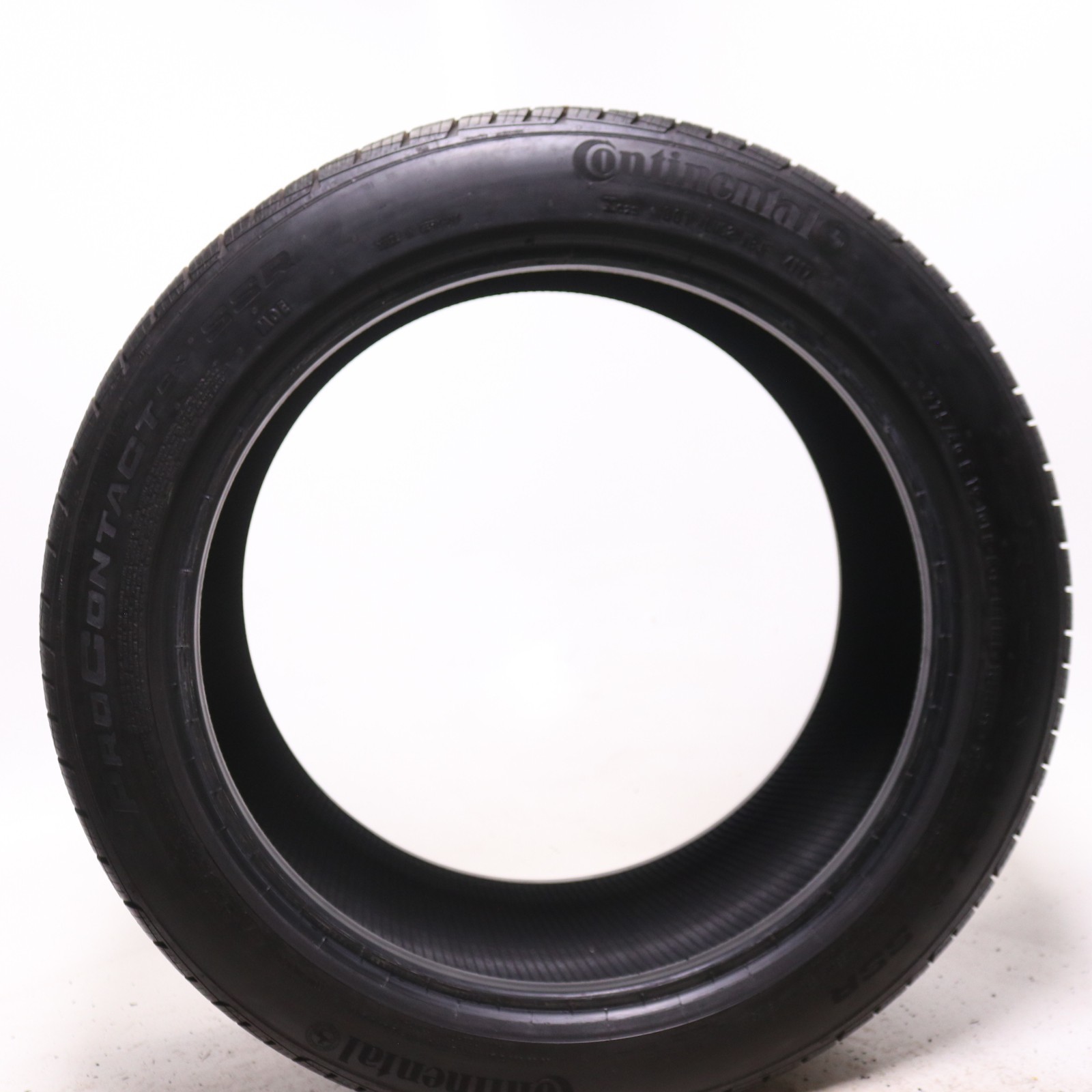 Set of 2 Used 275/40R19 Continental ProContact GX SSR MOE – 101H – 6.5-7/32