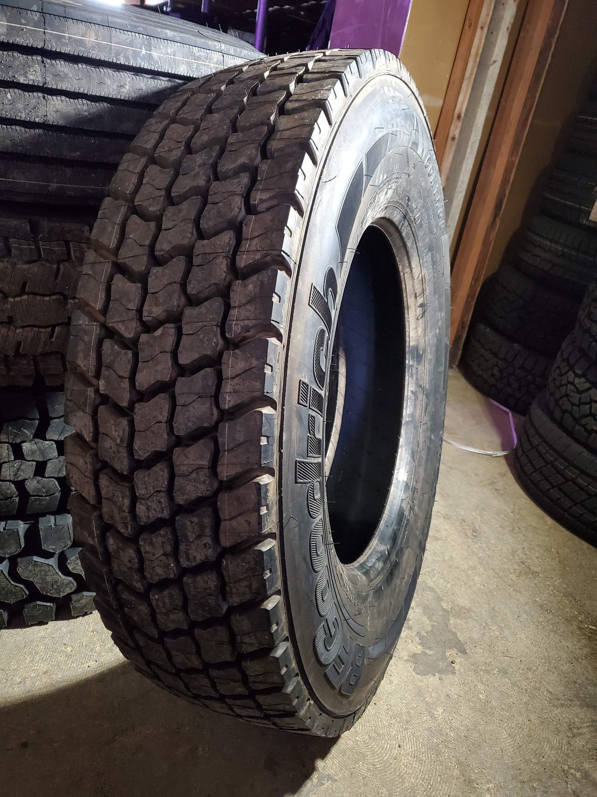 NOS BFGOODRICH ROUTE CONTROL BSW LT 275 80 22.5 144/141L 14PLY TRAILER TIRE 7029