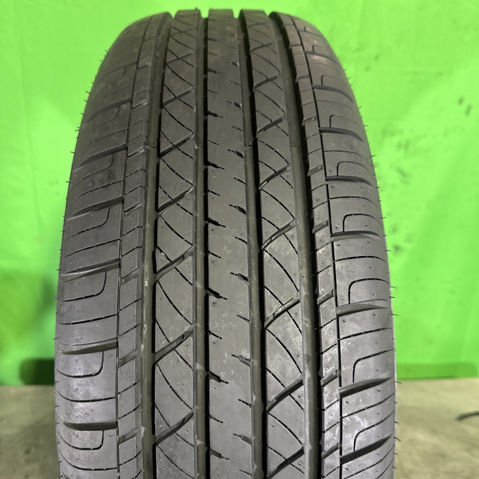 Single,Used-225/65R17 GT Radial Touring VP Plus 102H 9/32 DOT 3622