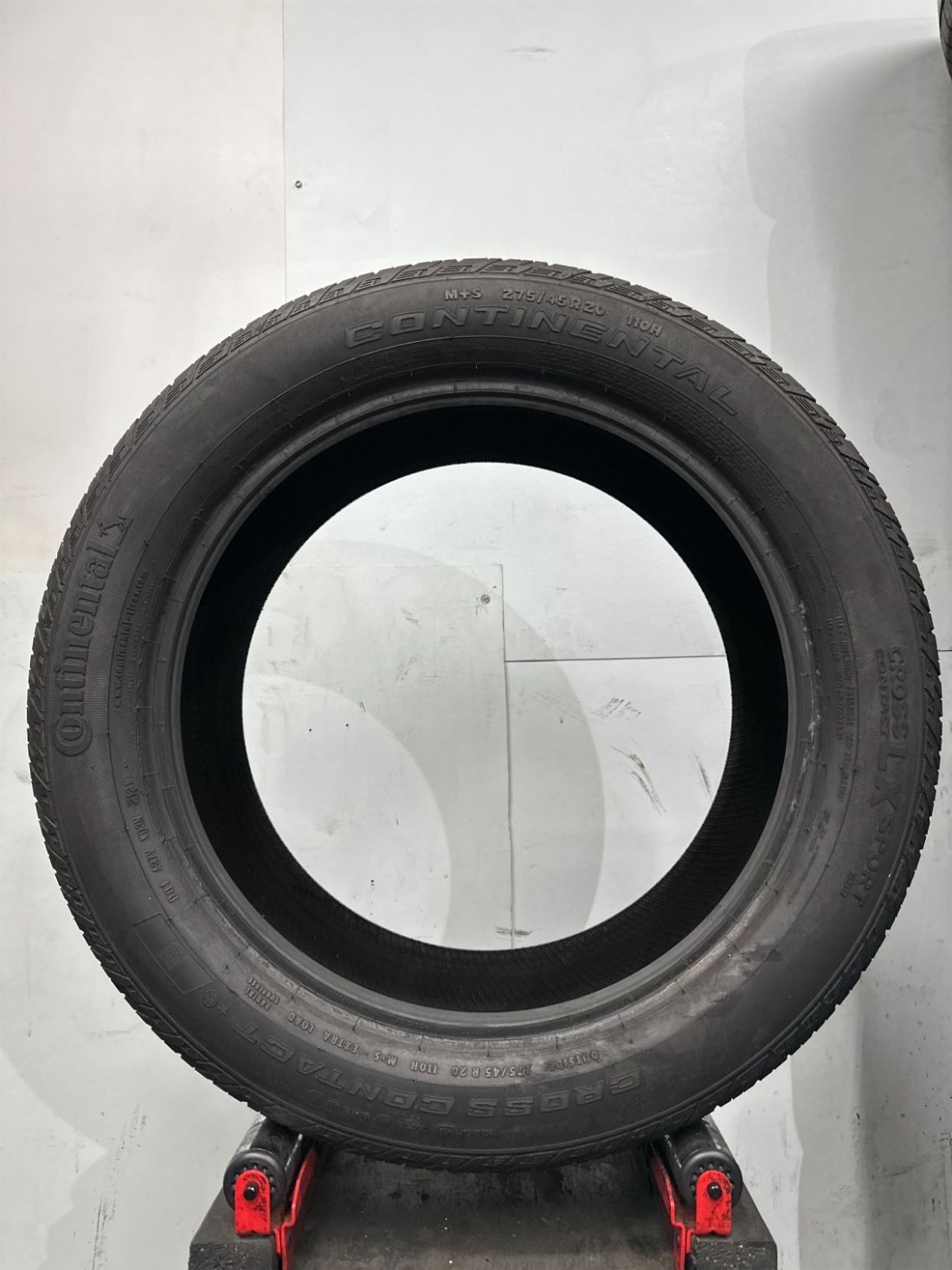 1 Used Continental CrossContact LX SportSSR RF P275/45R20 2754520 275/45/20 9/32