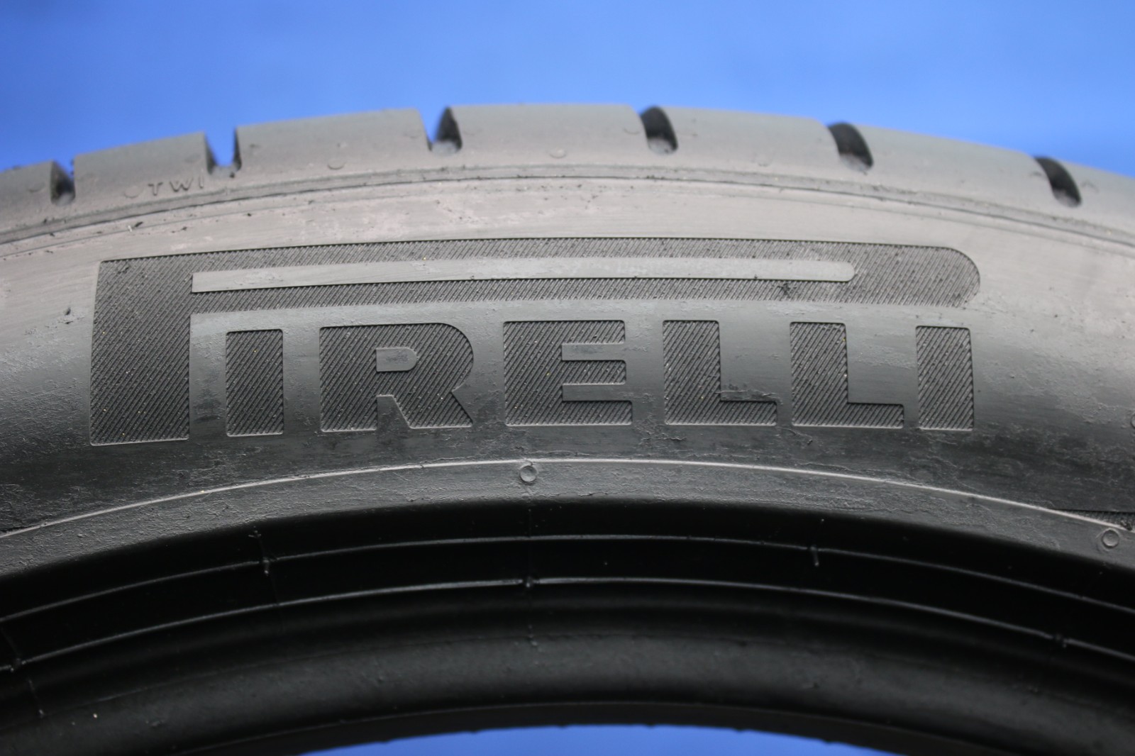 2 Used Pirelli Pzero ★ RSC RFT PZ4 315/35R21 315/35/21 3153521 111Y