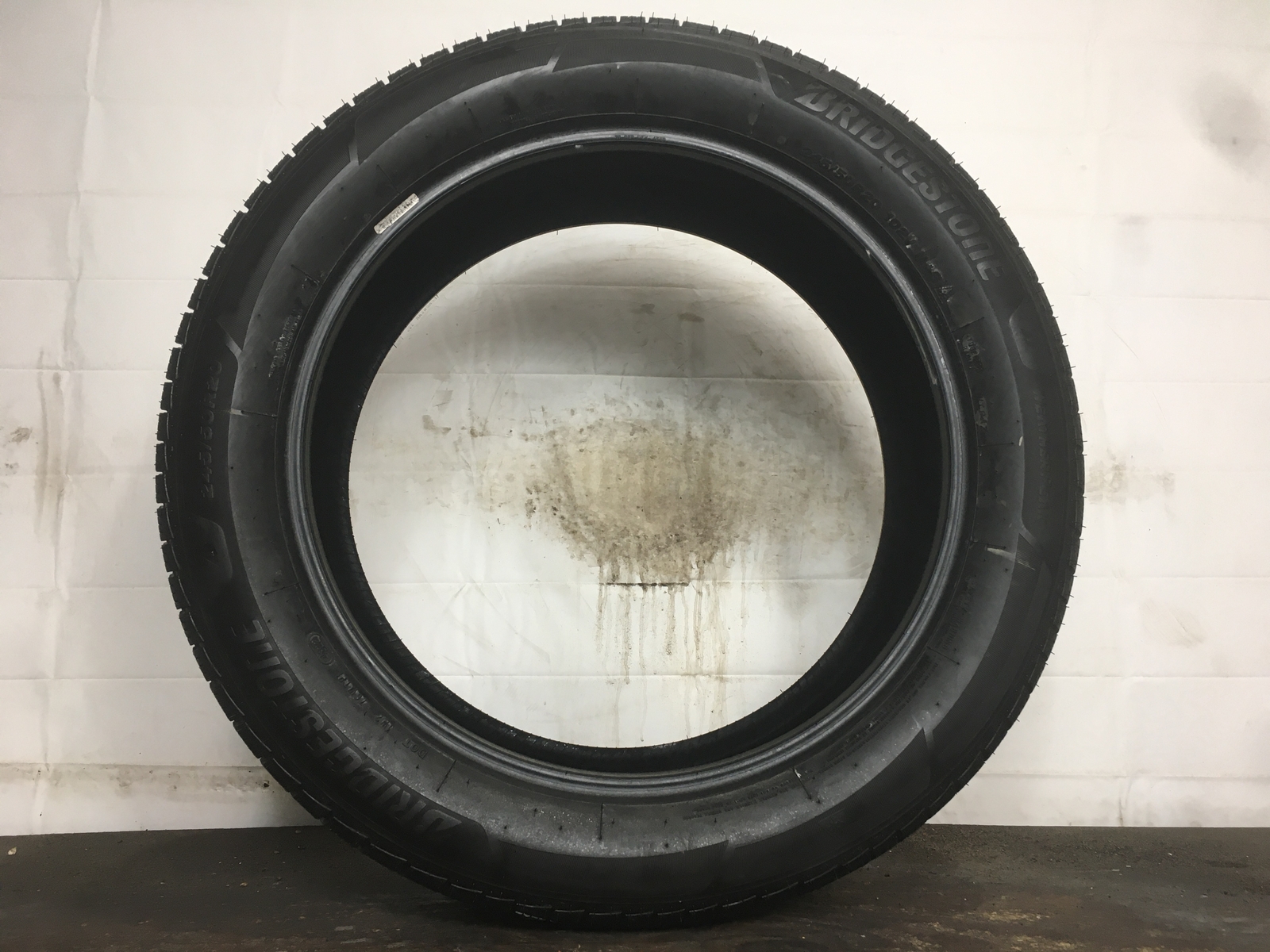 [1] Bridgestone WeatherPeak P245/50R20 245 50 20 Tire – Driven Once