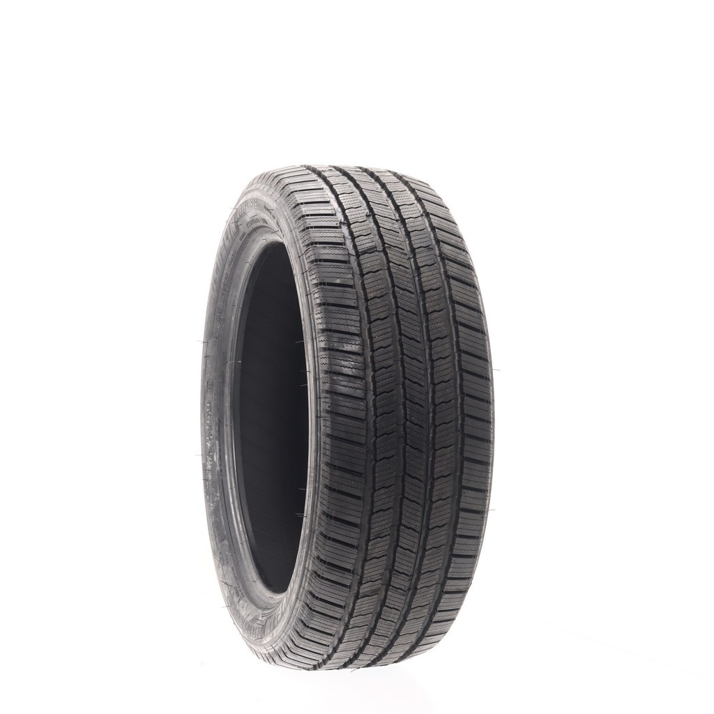 New 235/45R19 Michelin Defender LTX M/S 95H – 11/32