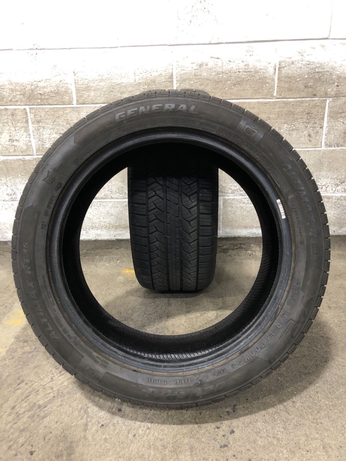 2x P245/45R18 General Altimax RT45 9-10/32 100 V Used Tires 2454518