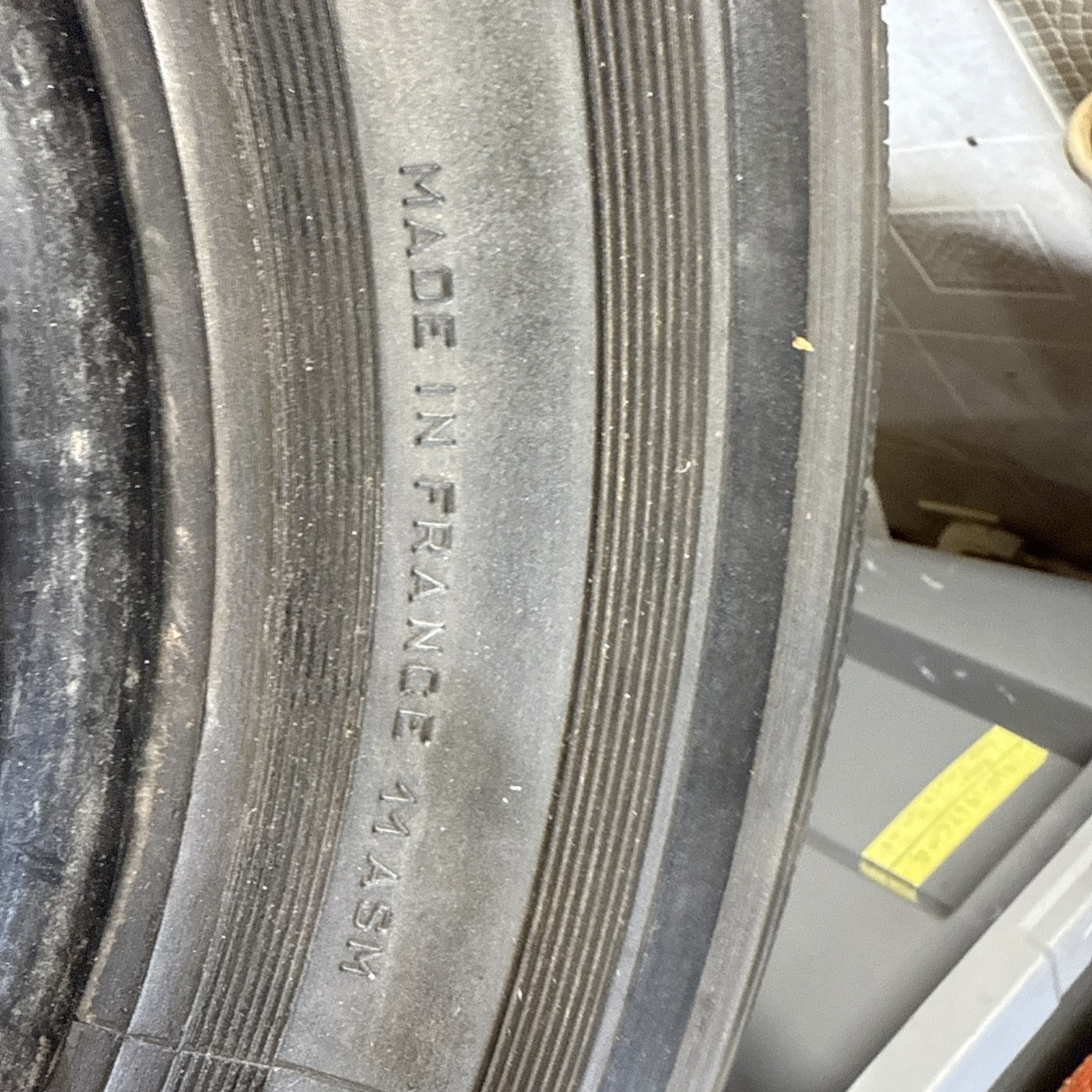 Michelin 185 – SR 380 / 185-15 X Made In France Tire #2 Triumph Jaguar MG ??