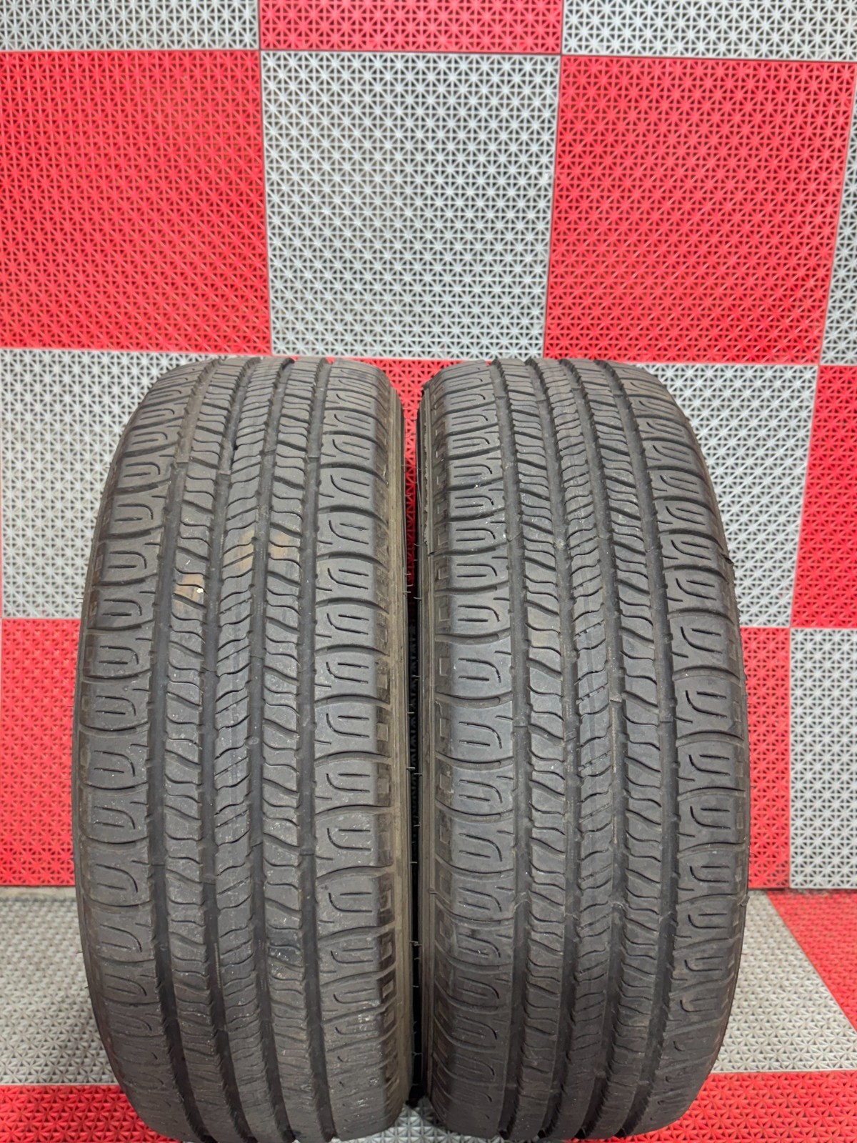 2x Used 195/65 R15 Goodyear Assurance All-Season Tires 8/32 Tread 195/65/15