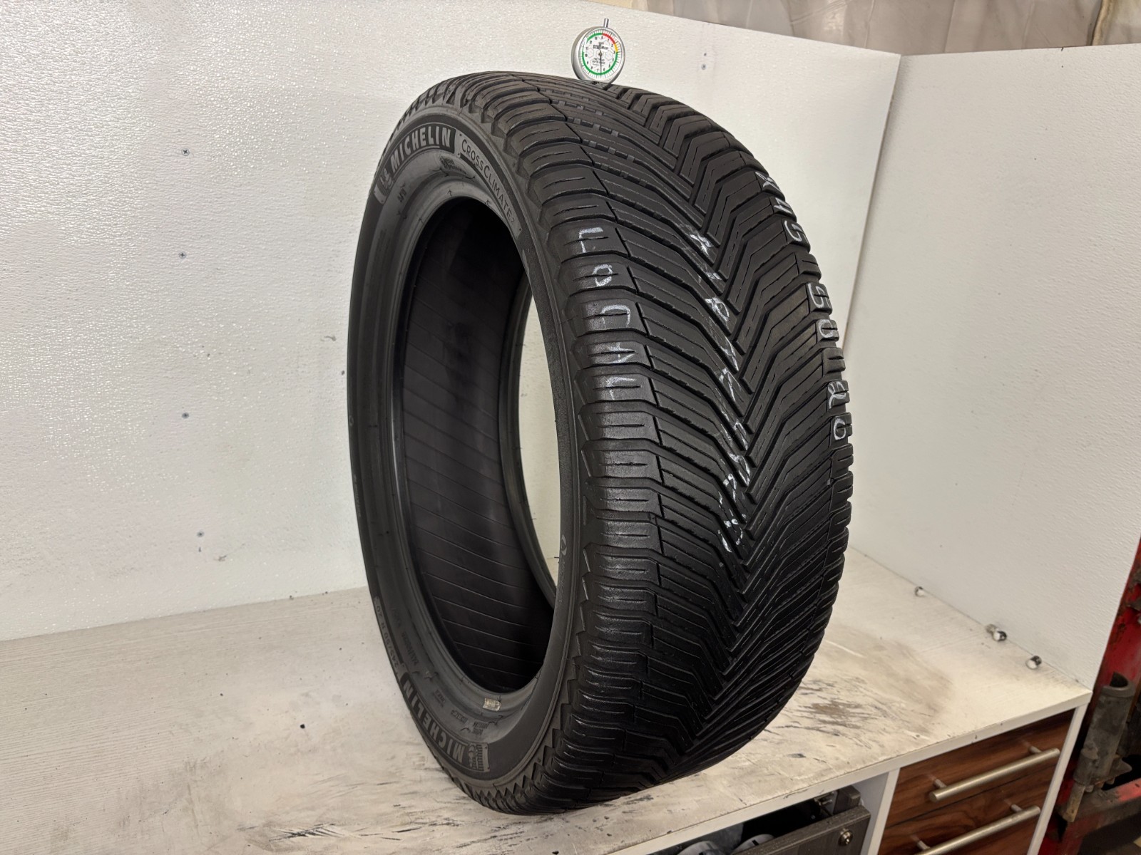 NO SHIPPING ONLY LOCAL PICK UP 1 tire 245 50 20 Michelin Crossclimate 2