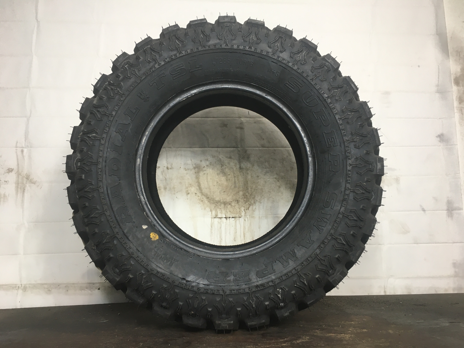 Super Swamper Radial TSL Load D LT265/70R16 265 70 16 New Tire