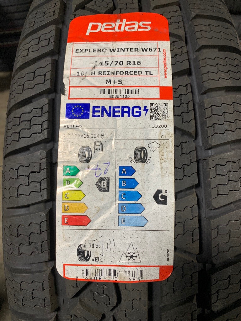 2 New 215 70 16 Petlas Explero Winter W671 Snow Tires