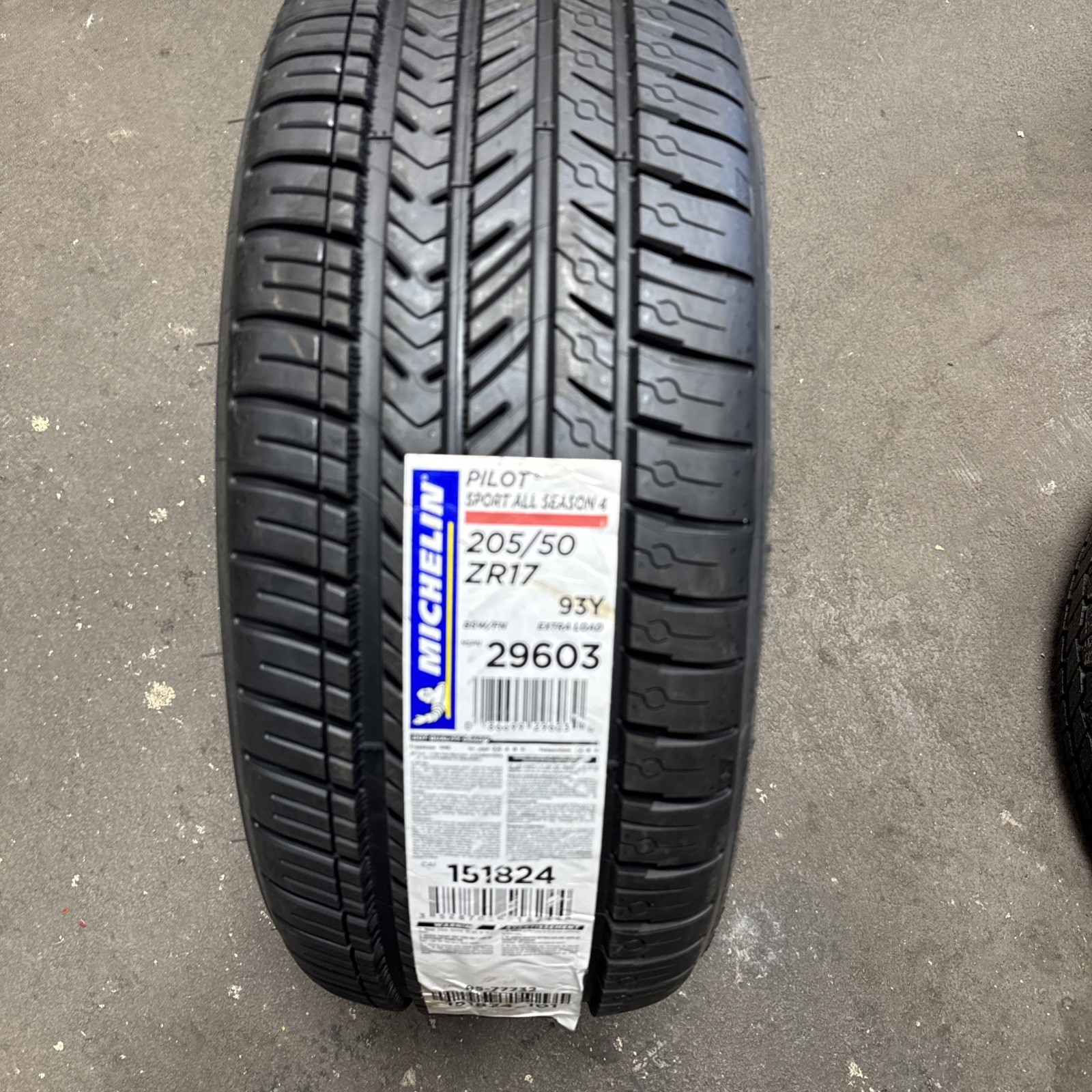 1 NEW MICHELIN Pilot Sport A/S 4 205/50R17XL 93Y