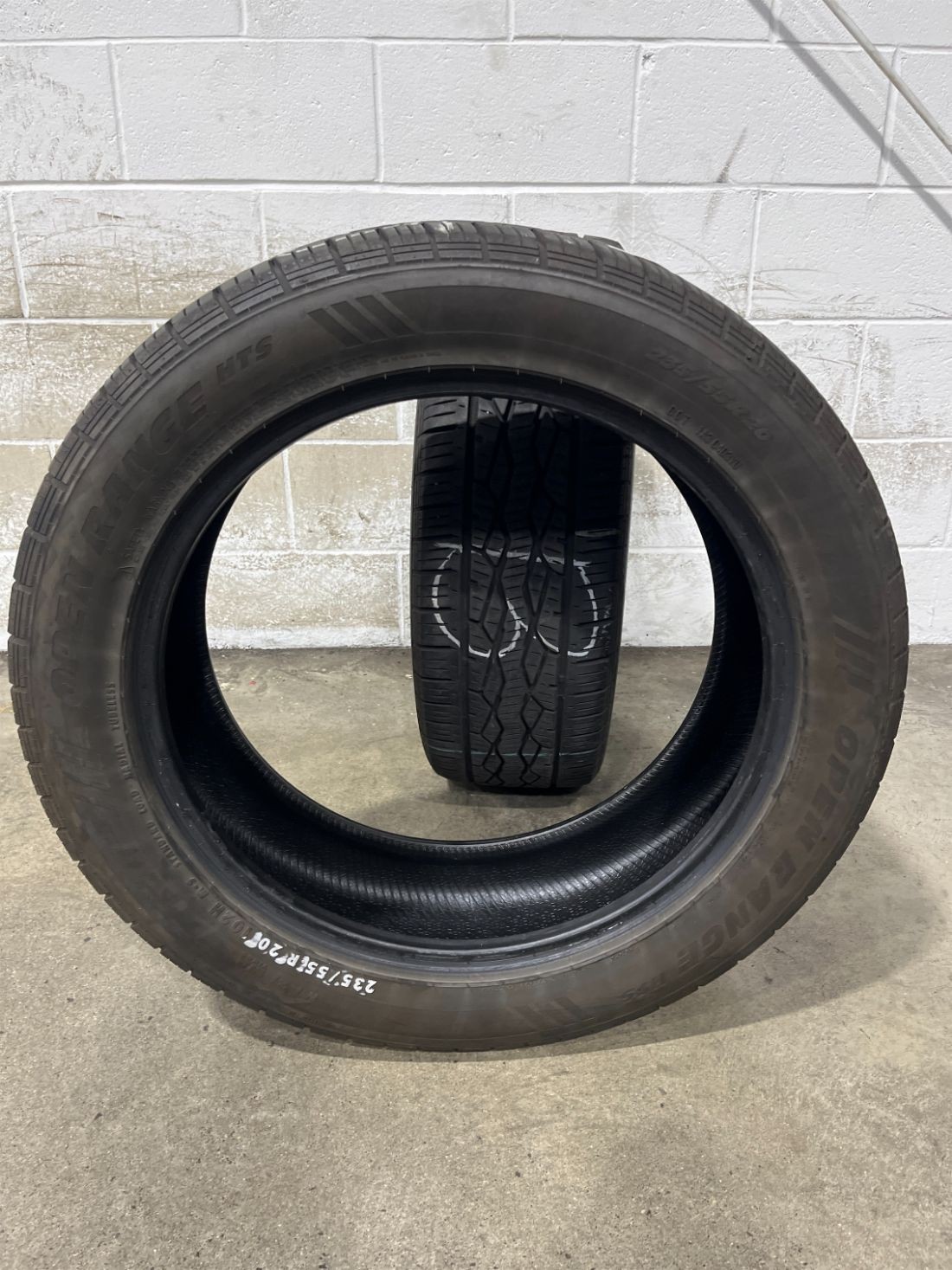 2x P235/55R20 Mazama Open Range HTS 9/32 102 H Used Tires 2355520