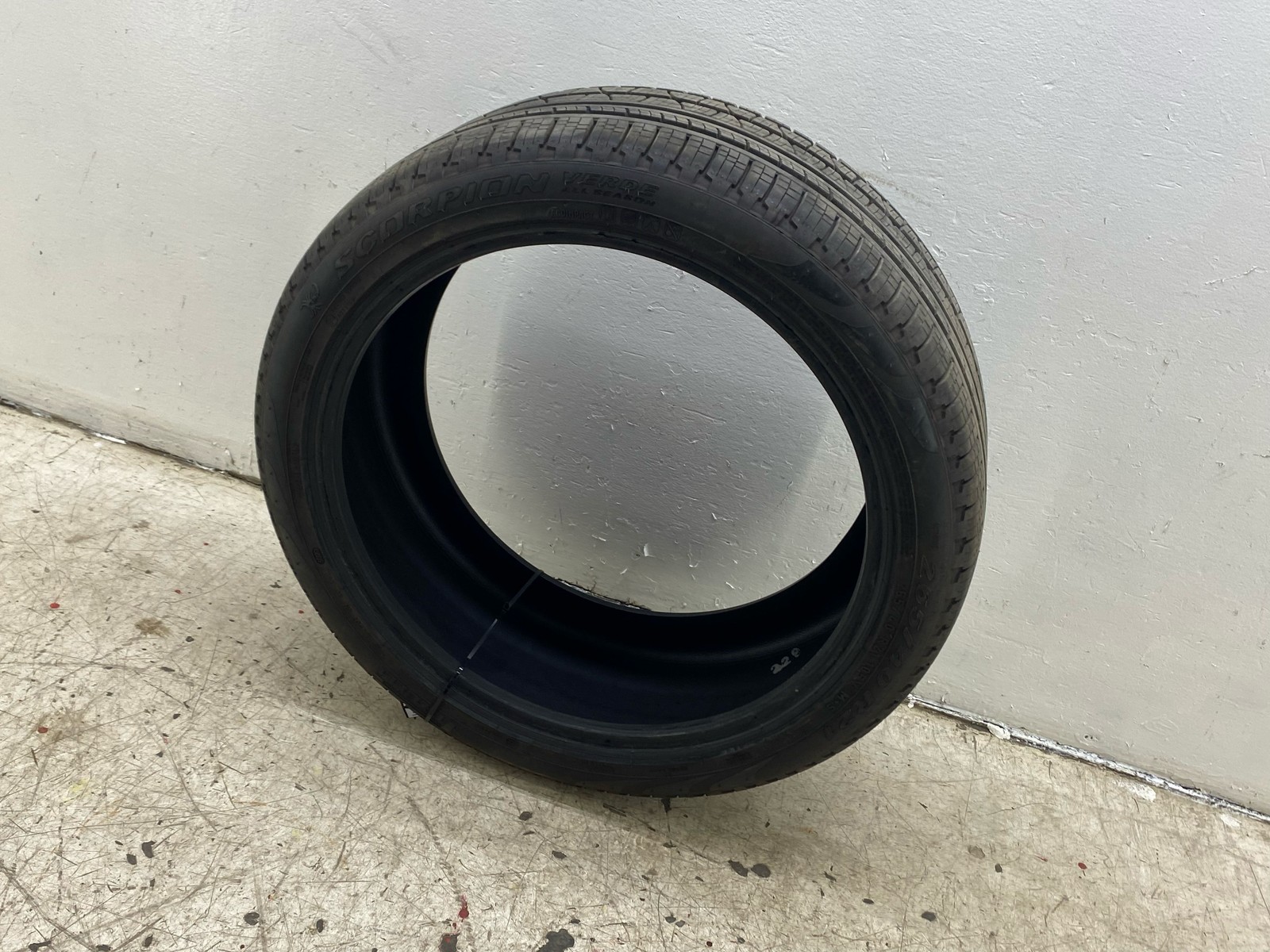 265/40/R21 PIRELLI SCORPION VERDE ALL SEASON 105V 10/32NDS DATECODE 5023