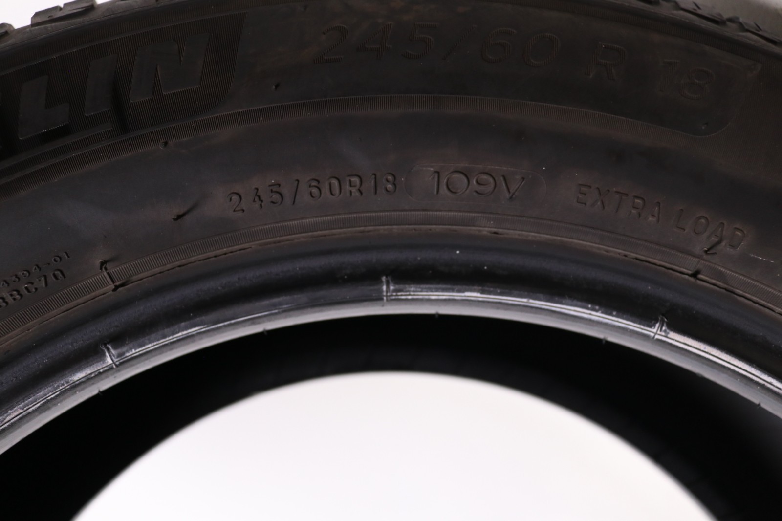 Set of 4 Used 245/60R18 Michelin CrossClimate 2 – 109V – 8.5-9.5/32