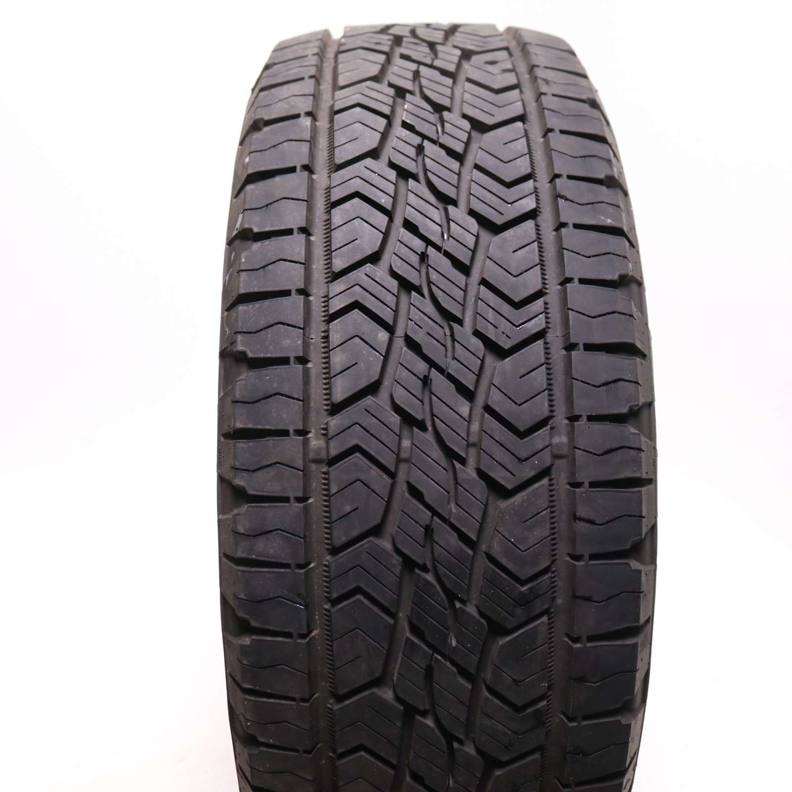 Set of 2 Used 255/60R18 Continental CrossContact ATR – 108H – 11-11.5/32