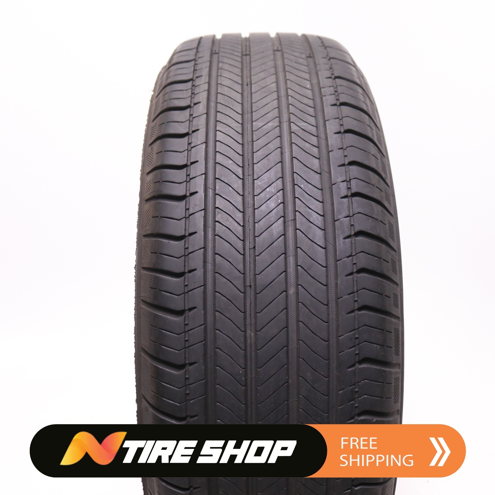Set of 2 Used 235/65R17 Michelin Primacy A/S – 104H – 6.5/32 No Repairs