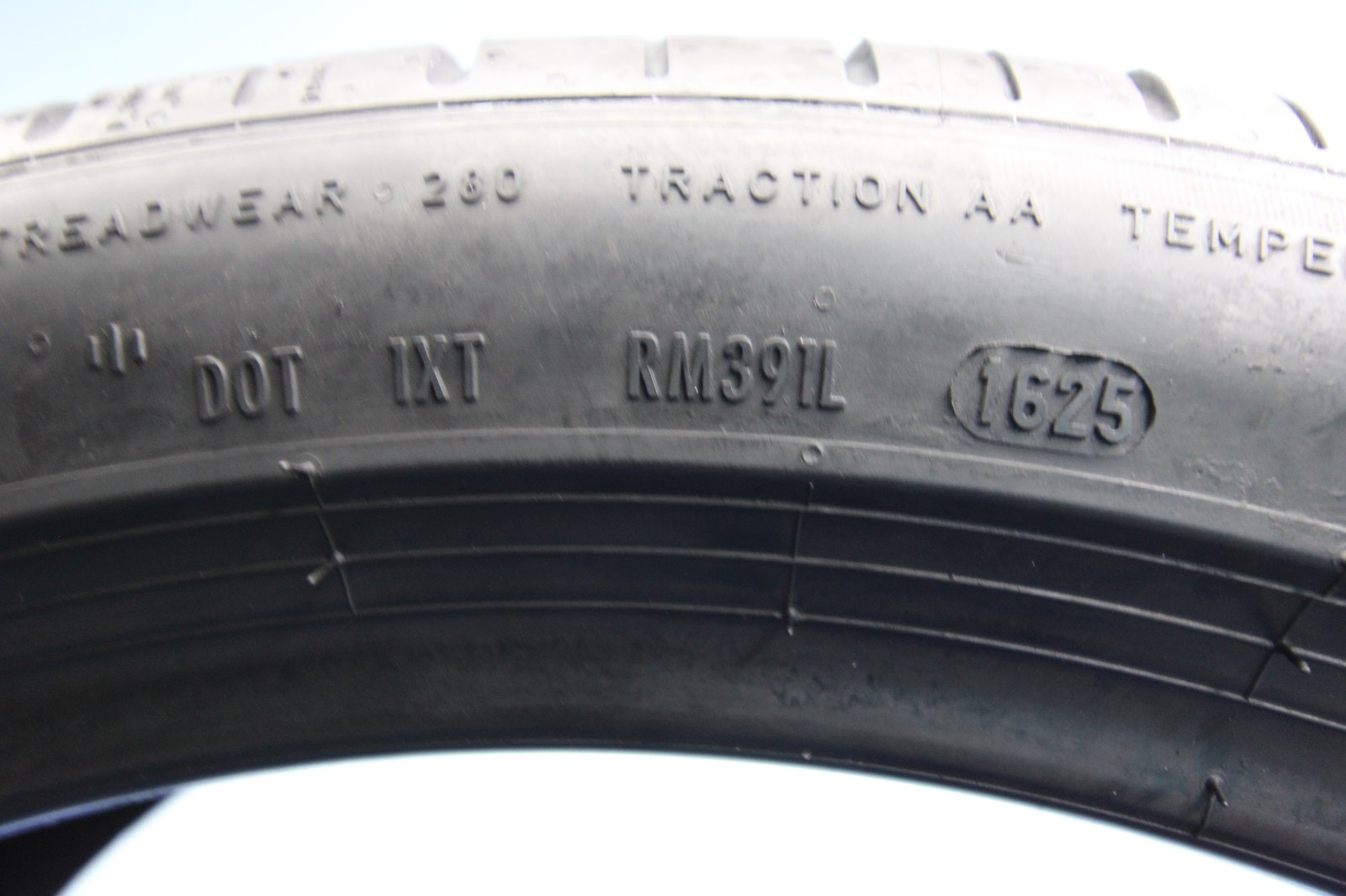 2 Used Pirelli Pzero ★ PZ4 PNCS 255/40R21 255/40/21 2554021 102Y