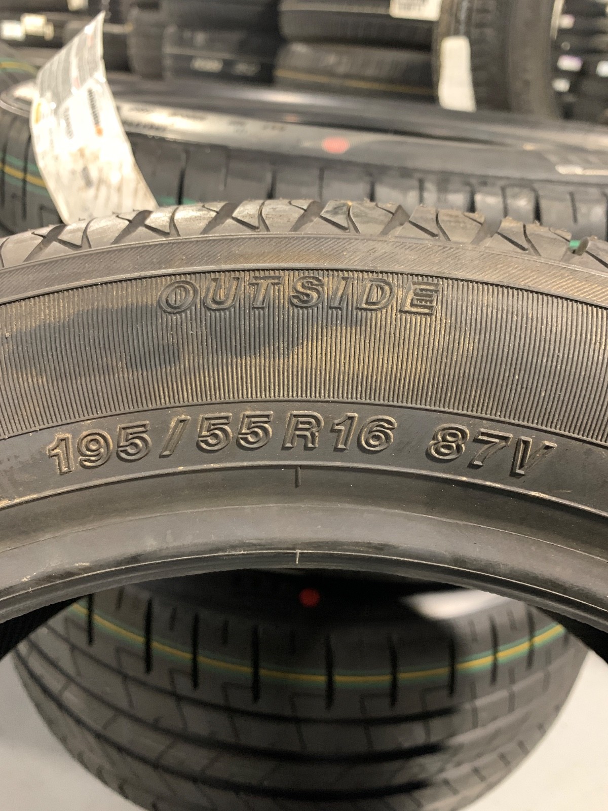 1 New 195 55 16 Yokohama Avid Ascend GT All Season (NOS) Tire
