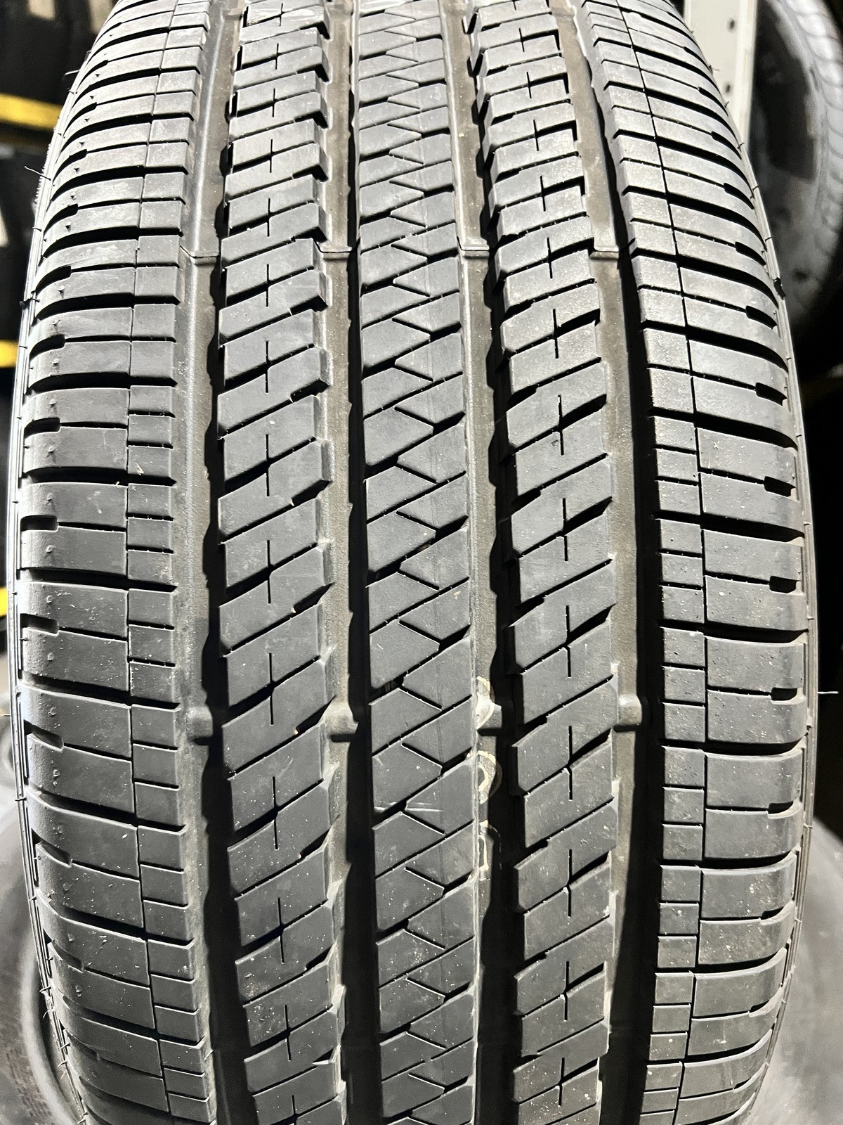 1 Tire Bridgestone Ecopia H/L 422 Plus 265/50R20 107T DOT.5025 9.7532