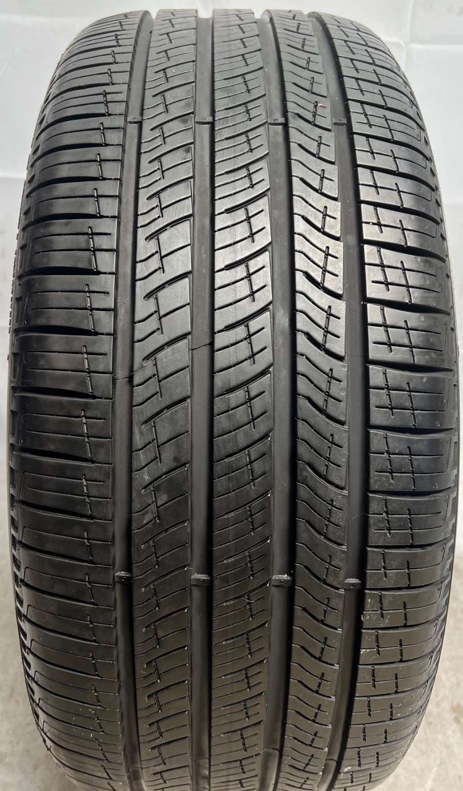 1 – TAKEOFF 245/40R19 XL (98H) P Zero MS Run Flat (RE0) Audi OEM – 7170