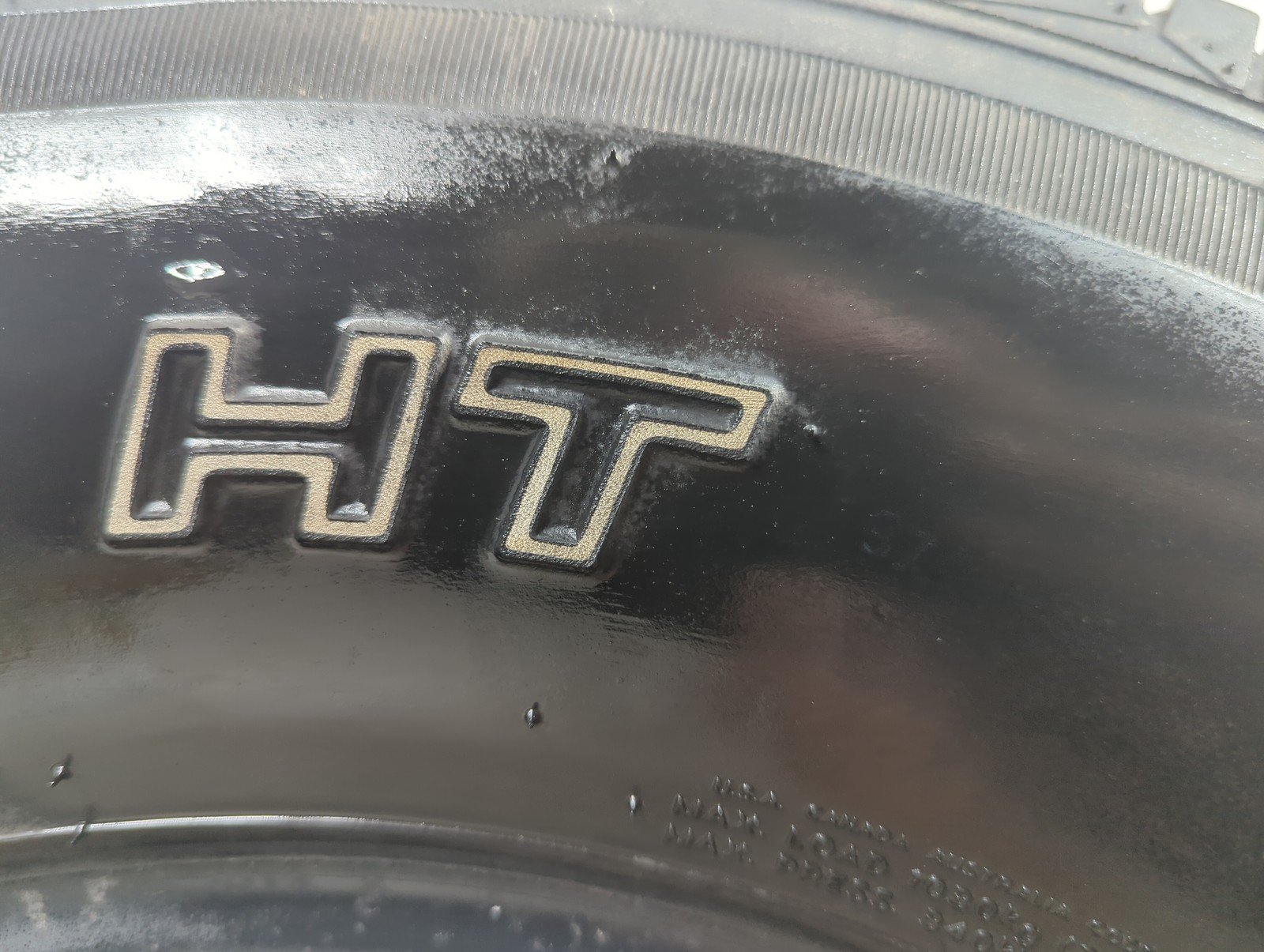 Used Tire 235/75R15 PATHFINDER HT 109T – Tread Depth 11/32