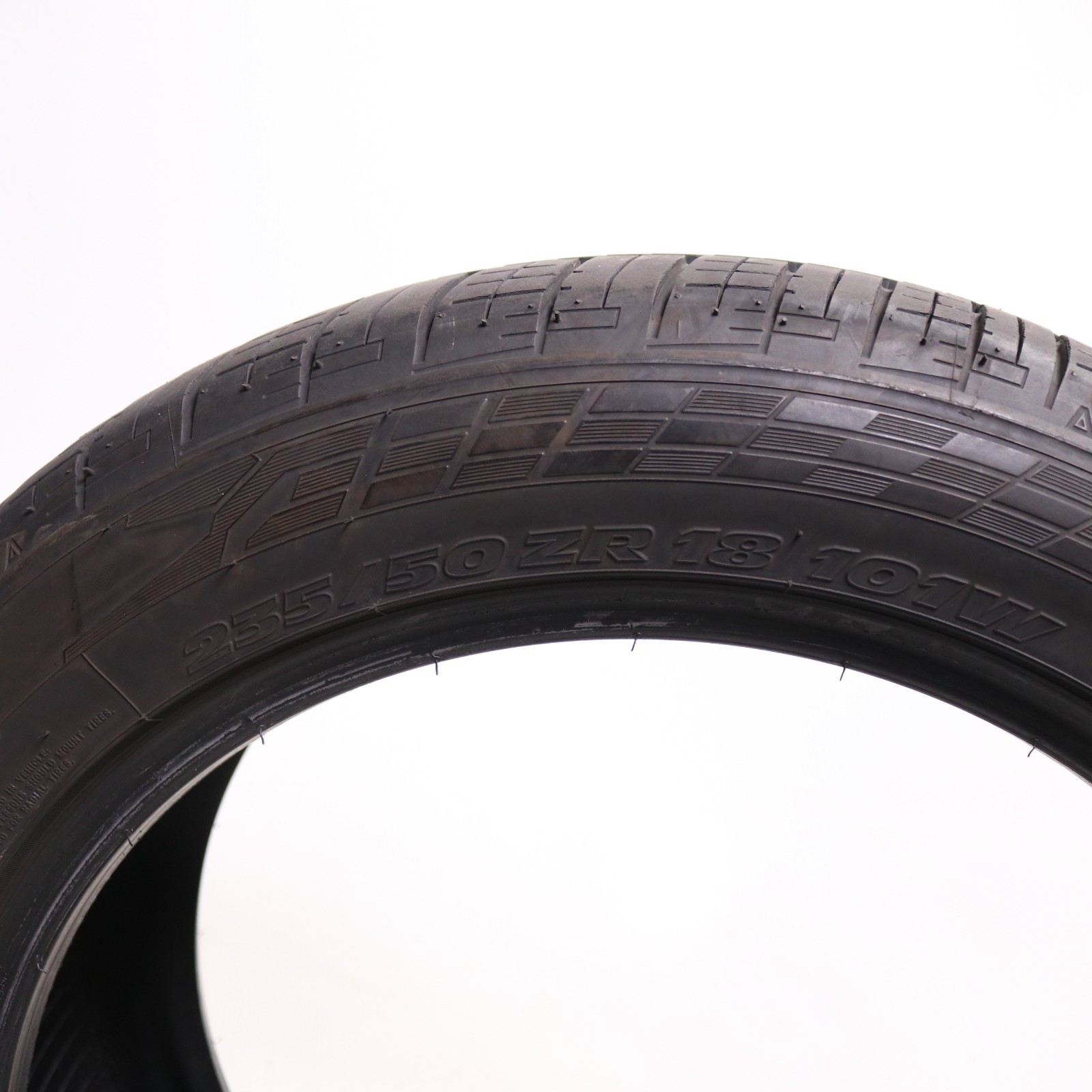 Set of 2 Used 235/50ZR18 Road Hugger GTZ – 101W – 8.5/32