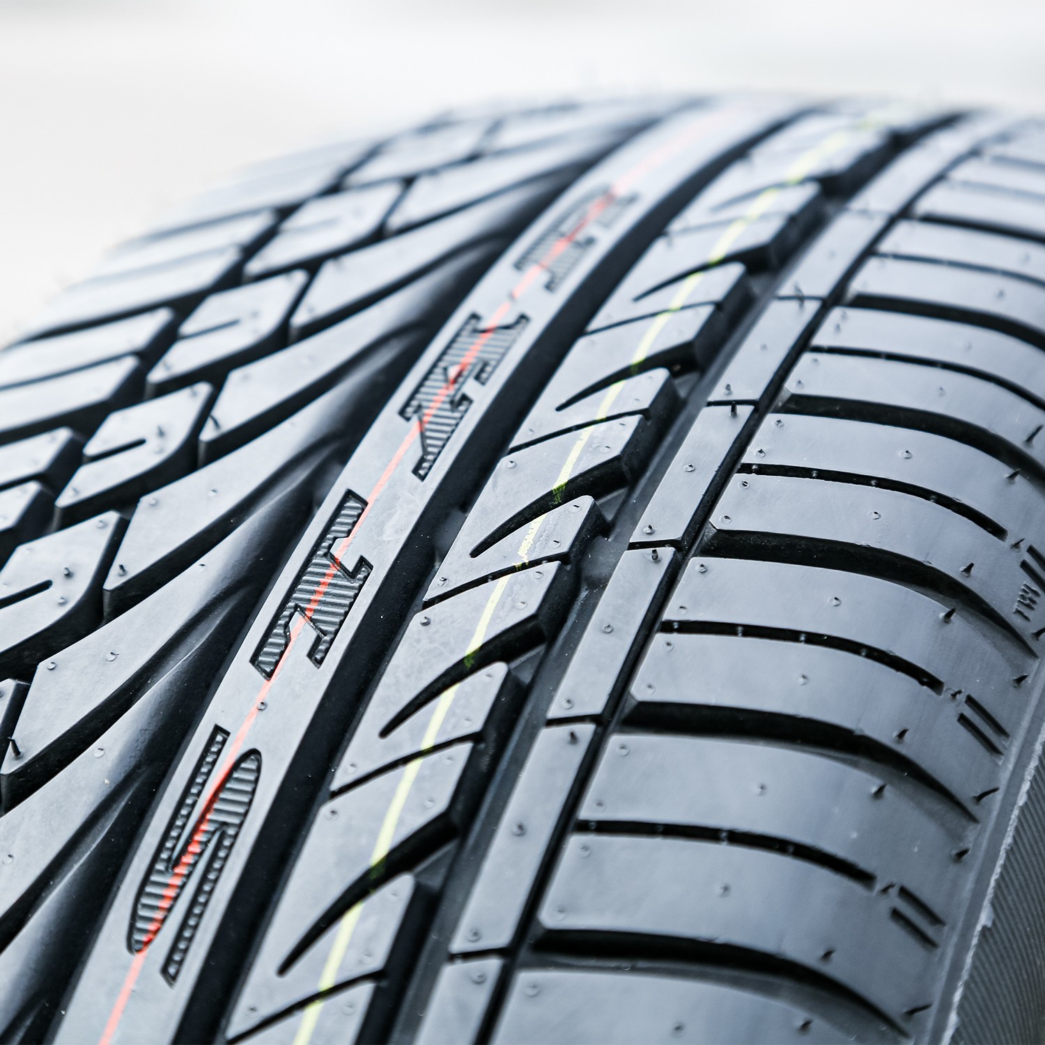 4 New Fullway HP108 235/65R18 106H A/S All Season Performance Tires